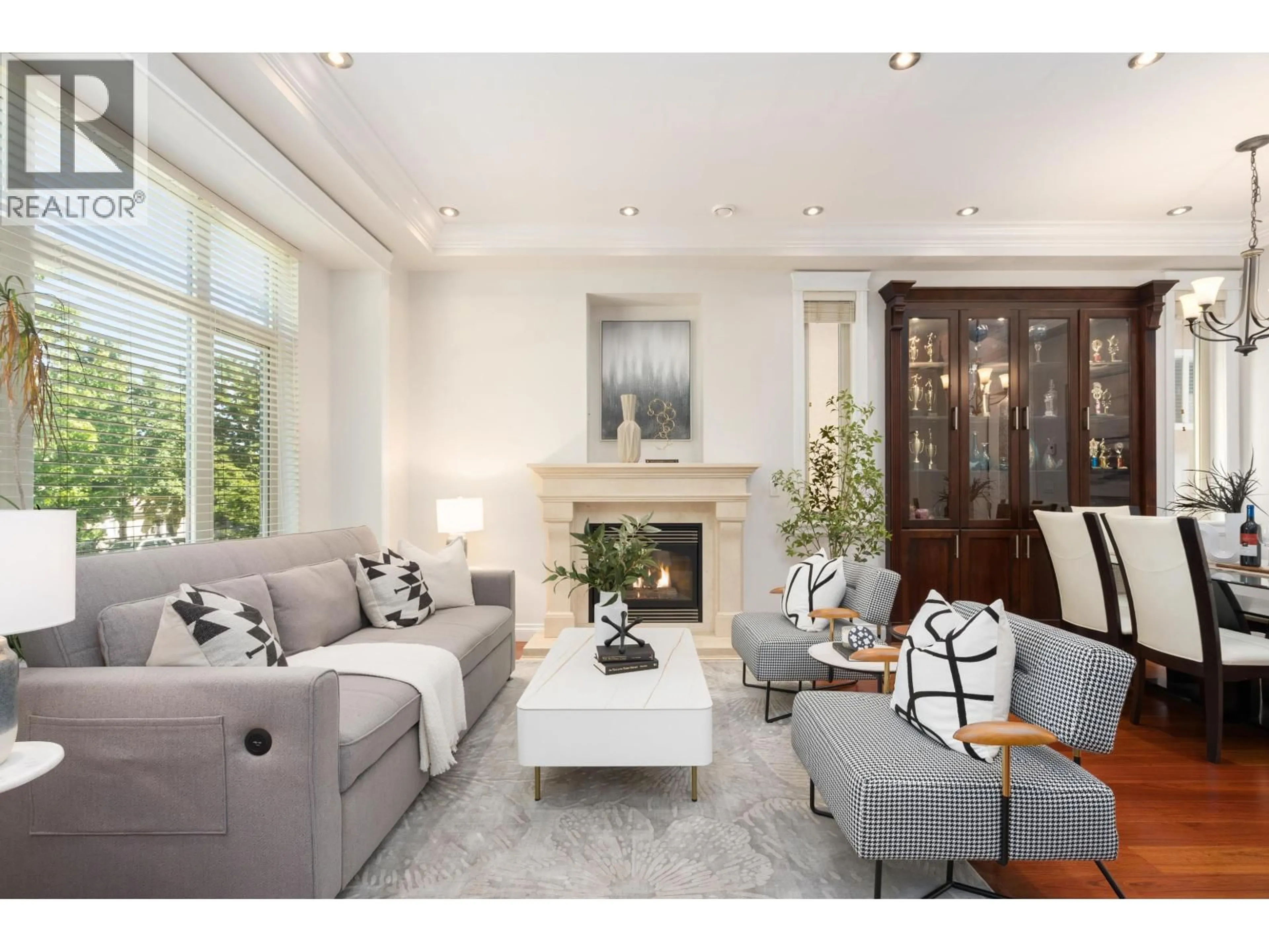 Living room with furniture, unknown for 6387 PRINCE ALBERT STREET, Vancouver British Columbia V5W3E7