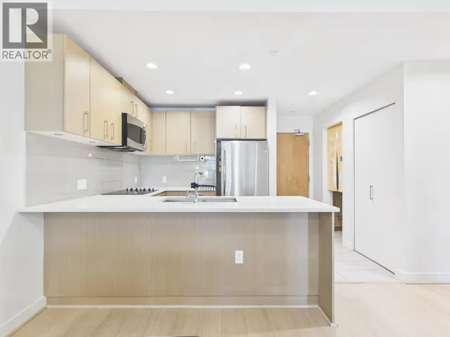 303 - 5981 GRAY AVENUE, Vancouver 4