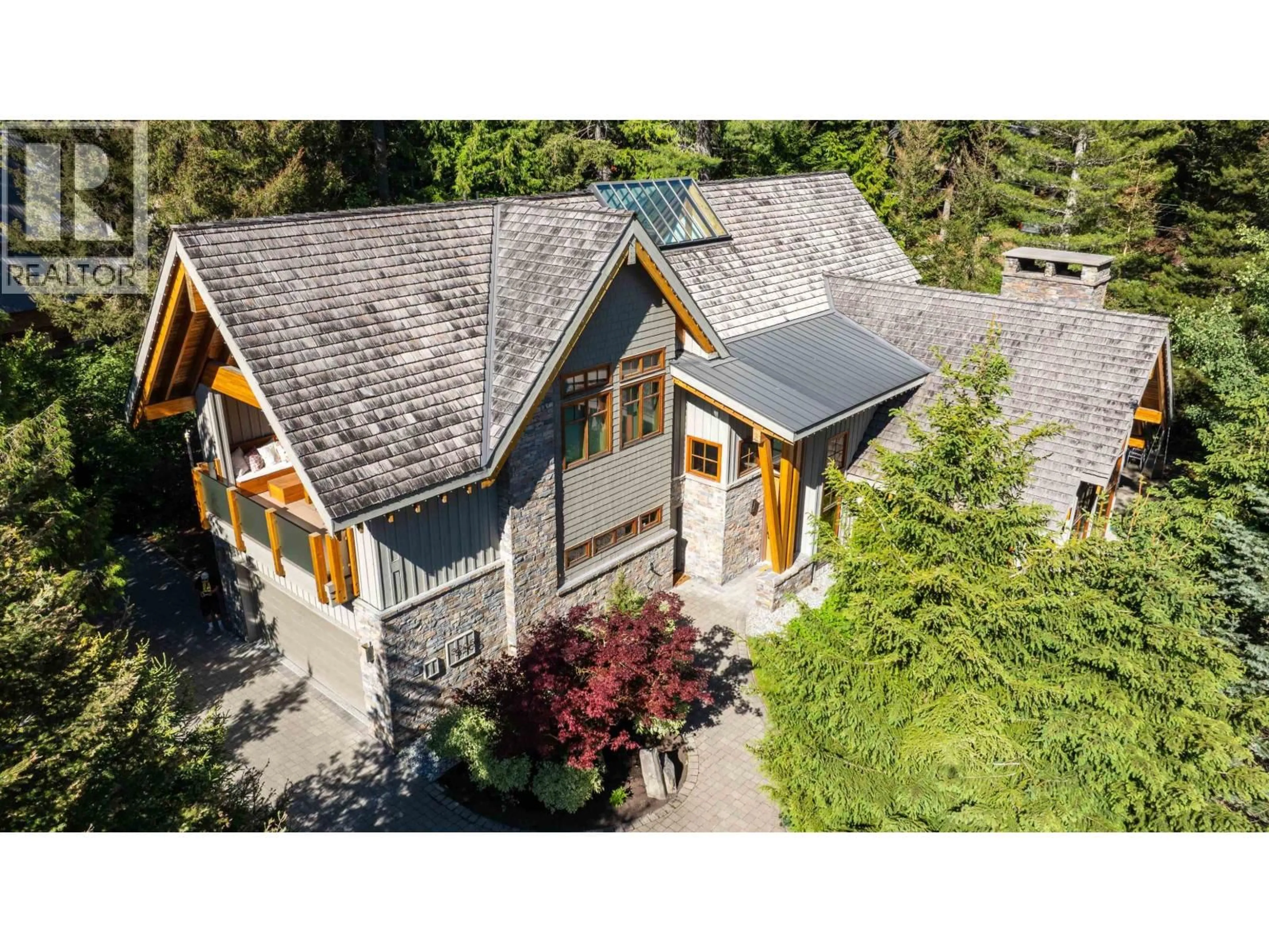 A pic from outside/outdoor area/front of a property/back of a property/a pic from drone, unknown for 3205 ARCHIBALD WAY, Whistler British Columbia V8E0B8