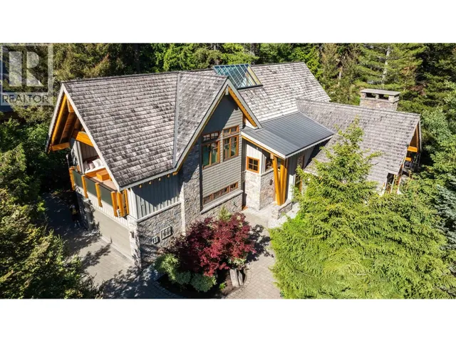 3205 ARCHIBALD WAY, Whistler 2