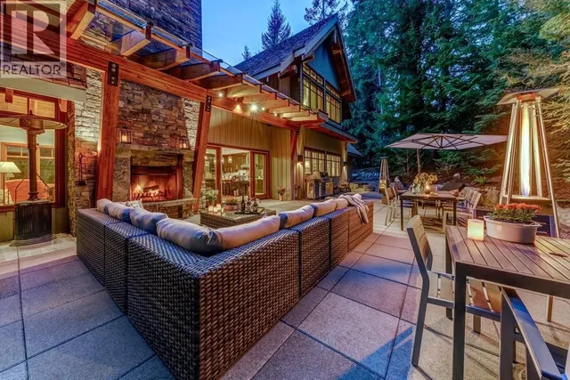3205 ARCHIBALD WAY, Whistler 5
