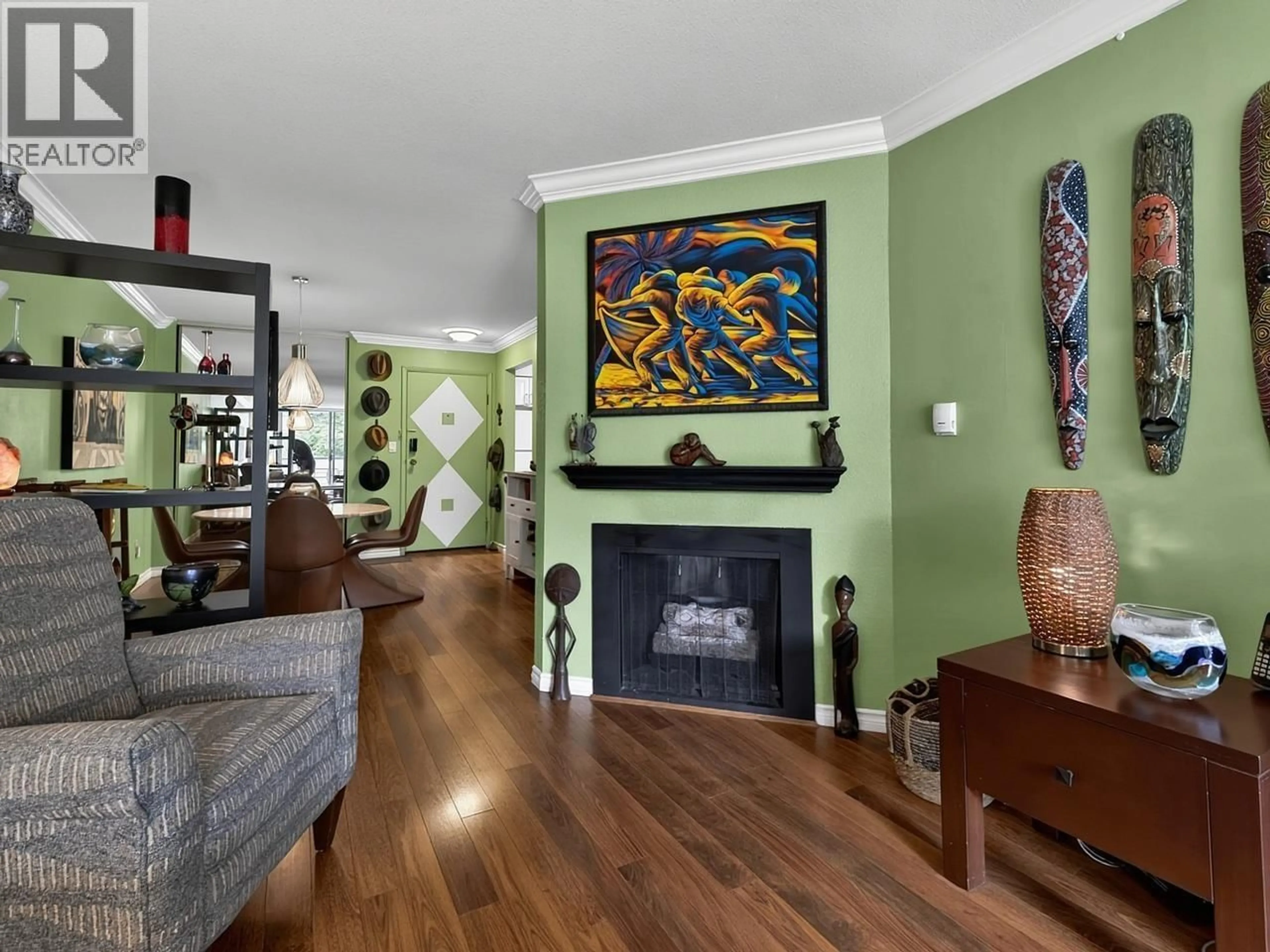 Living room with furniture, wood/laminate floor for 112 - 9151 NO 5 ROAD, Richmond British Columbia V7A4T9