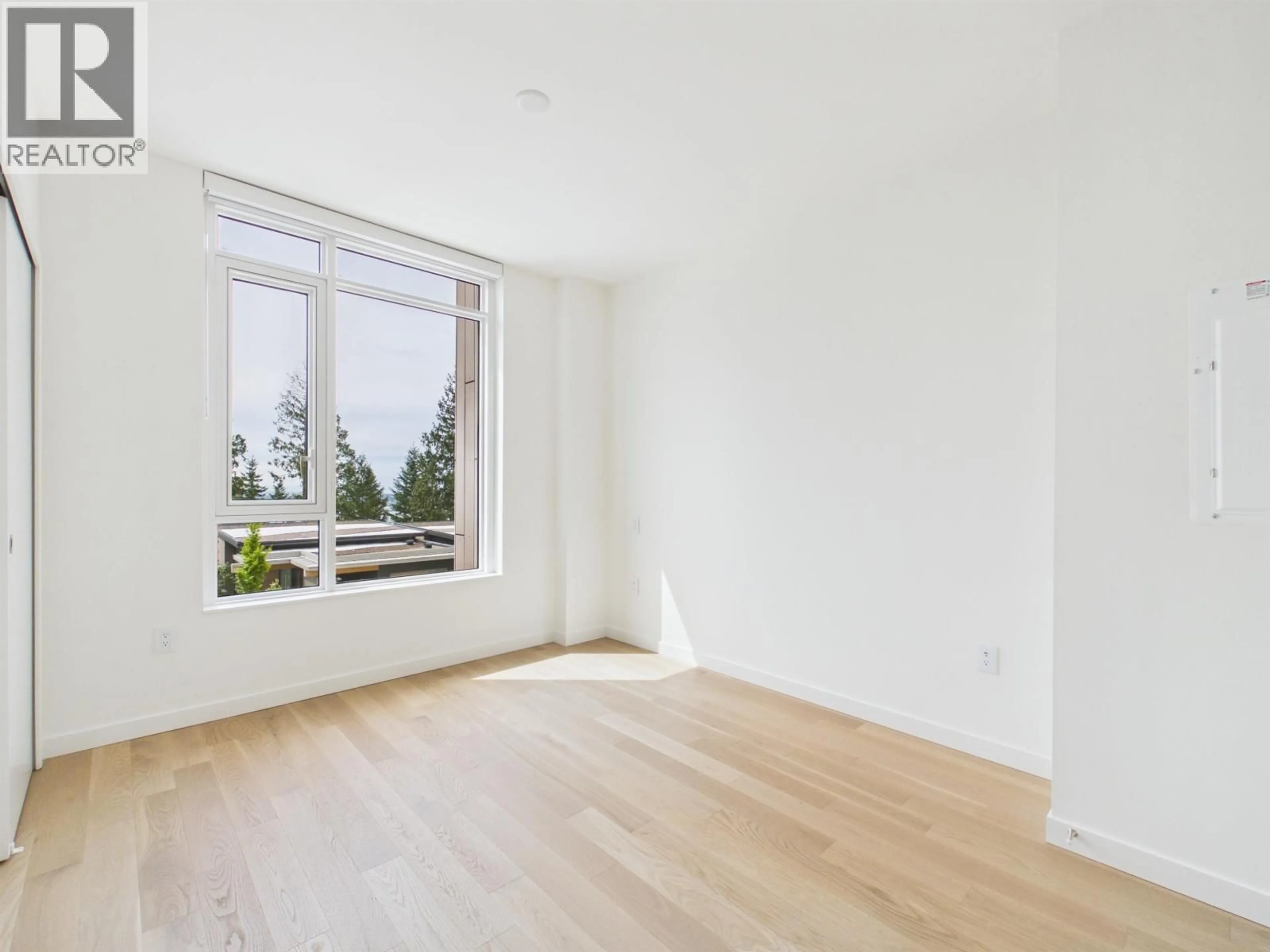 A pic of a room for 208 - 3963 UPLANDS, Vancouver British Columbia V7S0B7