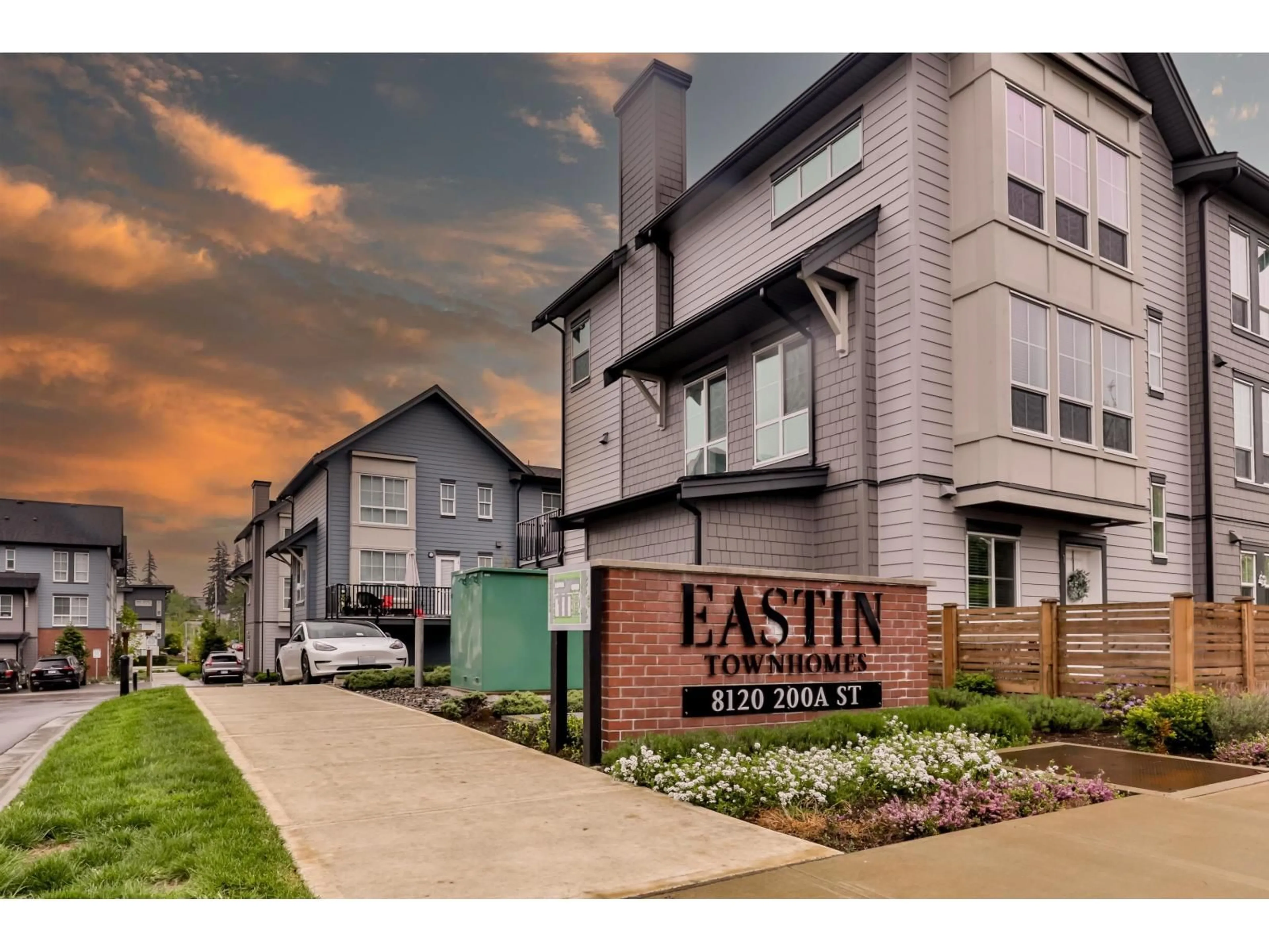 Patio, street for 17 - 8120 200A STREET, Langley British Columbia V2Y3X5