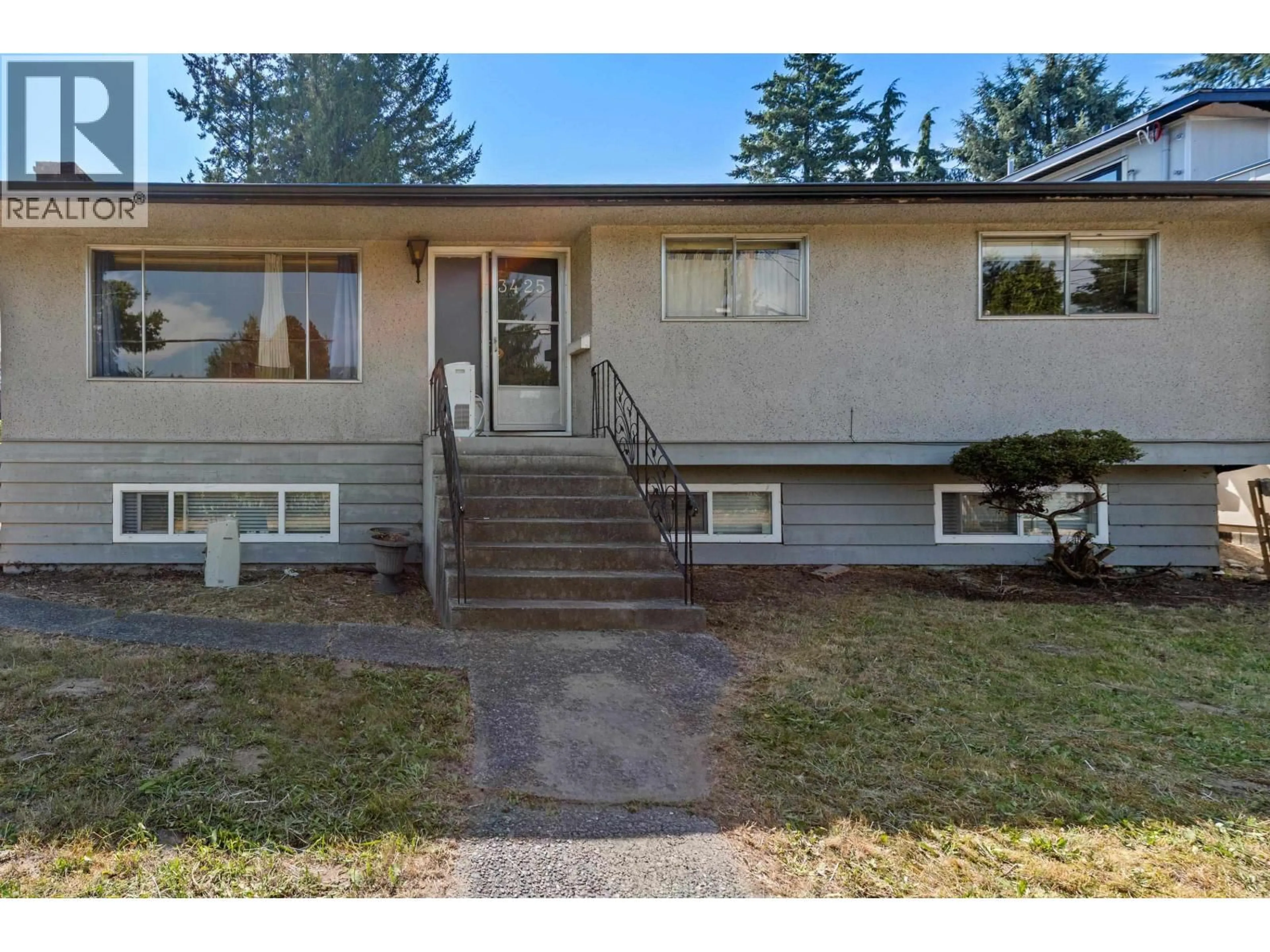 Home with vinyl exterior material, street for 3425 FLINT STREET, Port Coquitlam British Columbia V3B4J4