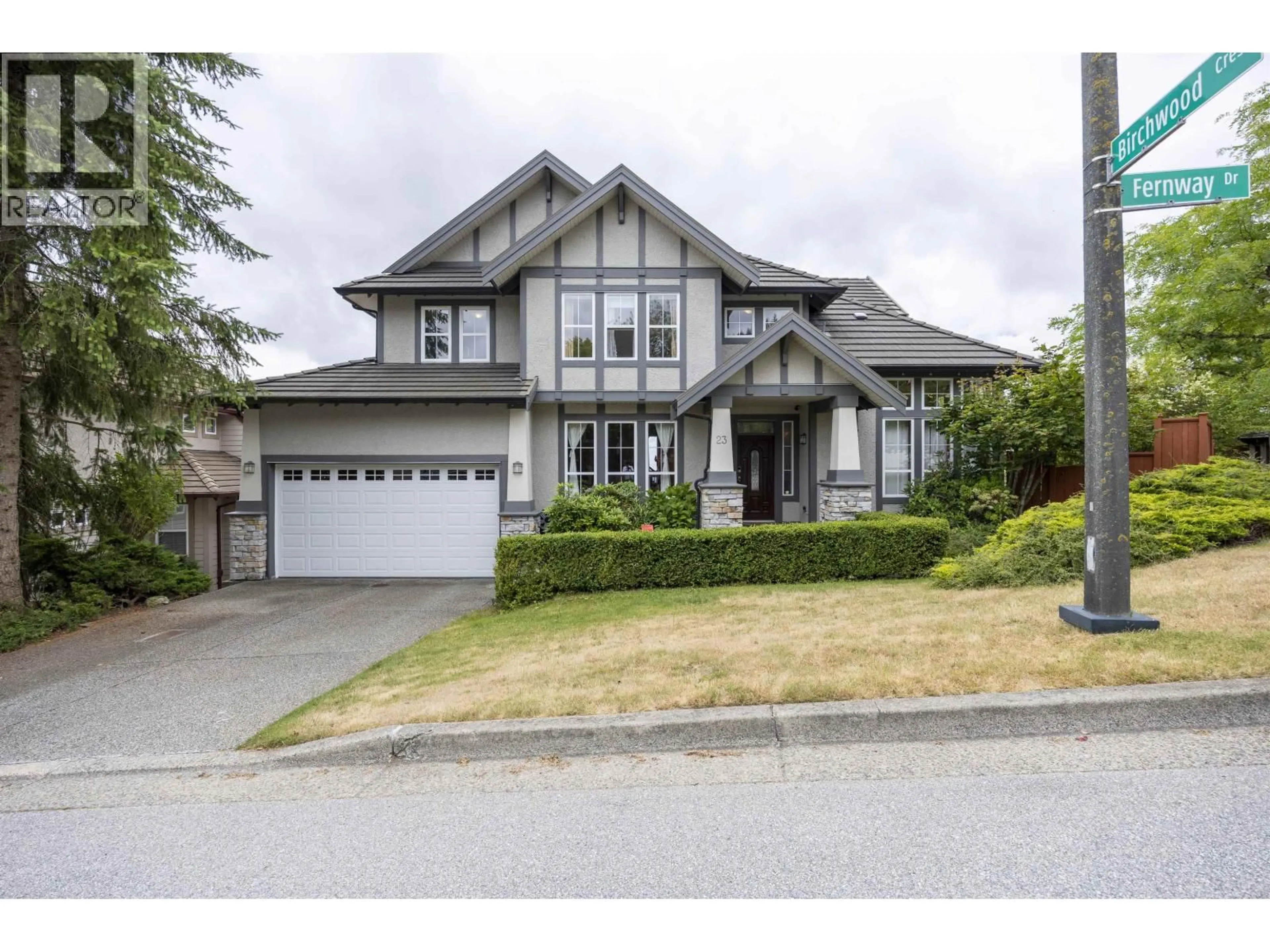 Home with vinyl exterior material, street for 23 FERNWAY DRIVE, Port Moody British Columbia V3H5H7
