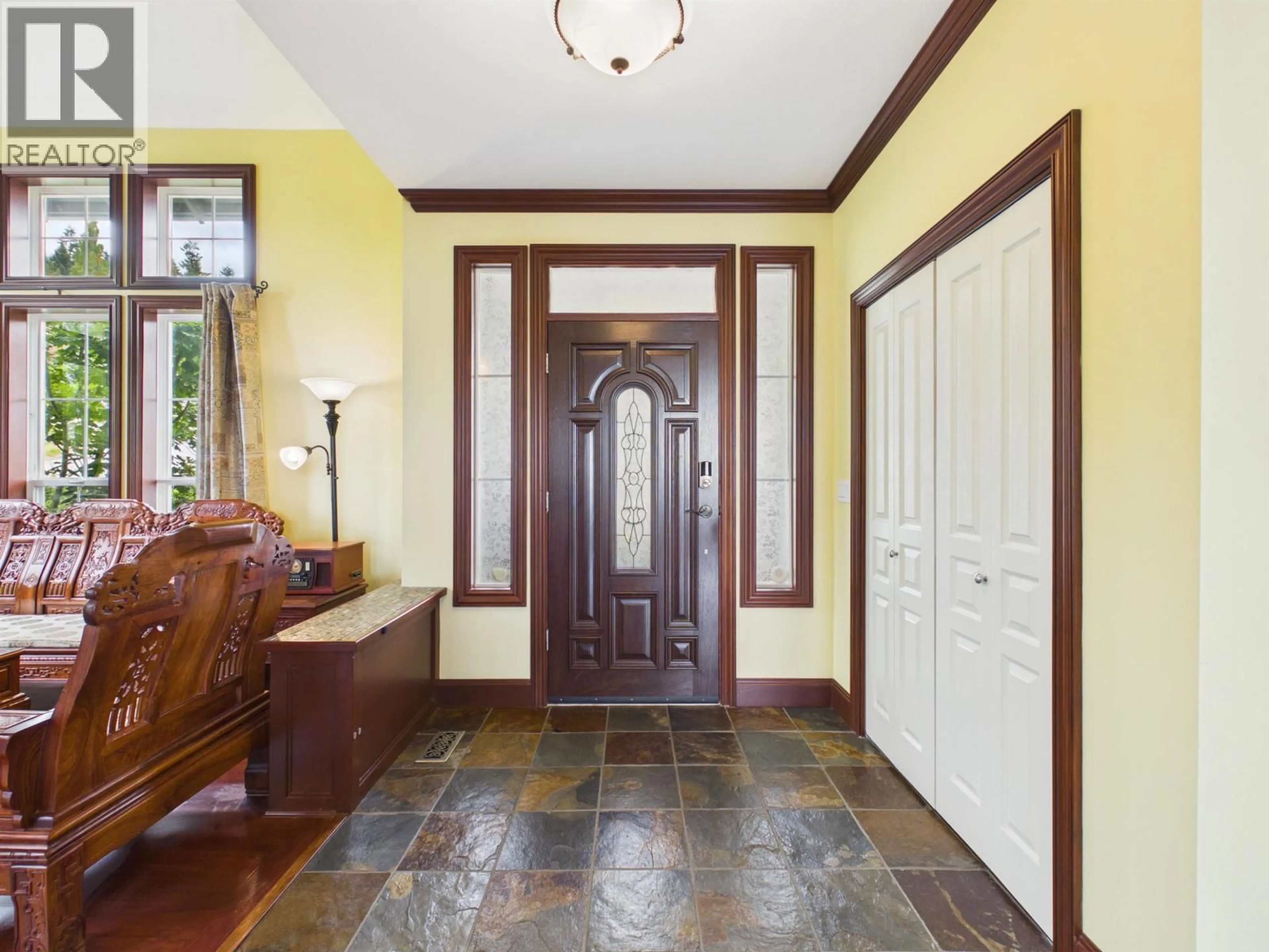 Indoor entryway for 23 FERNWAY DRIVE, Port Moody British Columbia V3H5H7