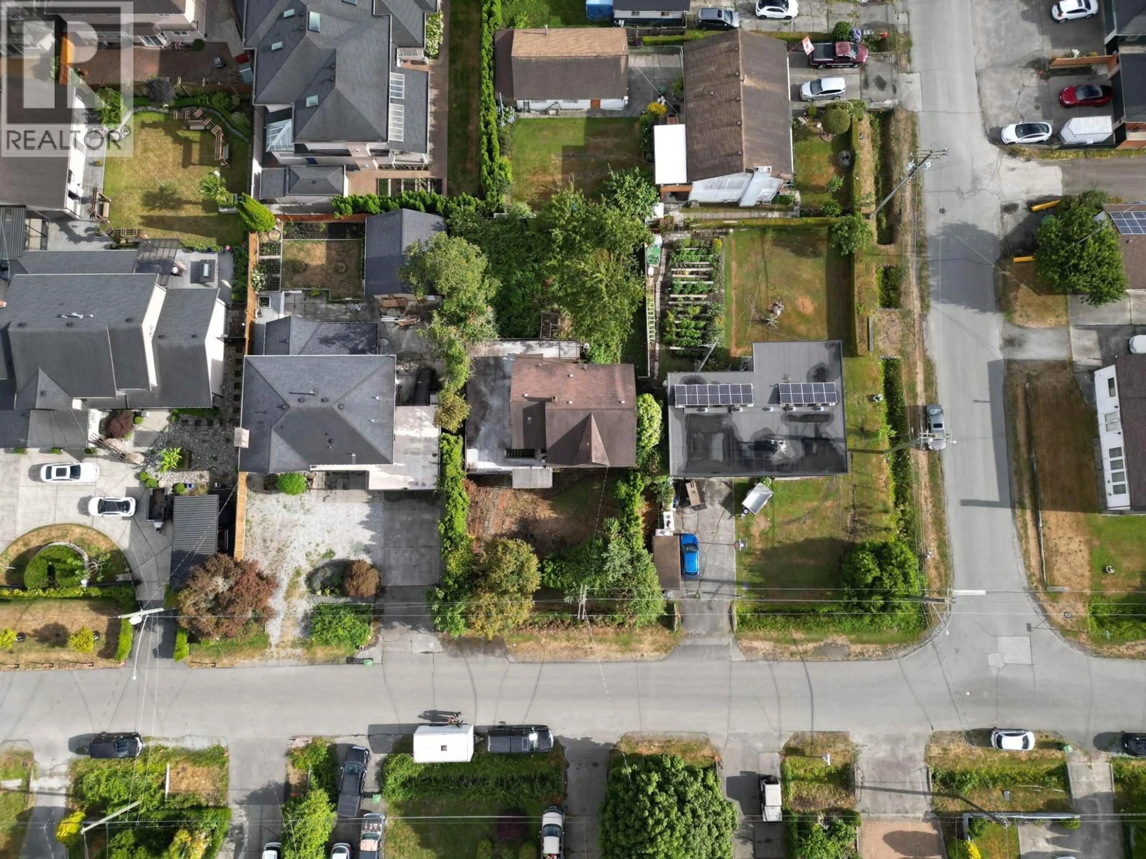 A pic from outside/outdoor area/front of a property/back of a property/a pic from drone, street for 9400 PATTERSON ROAD, Richmond British Columbia V6X1R1
