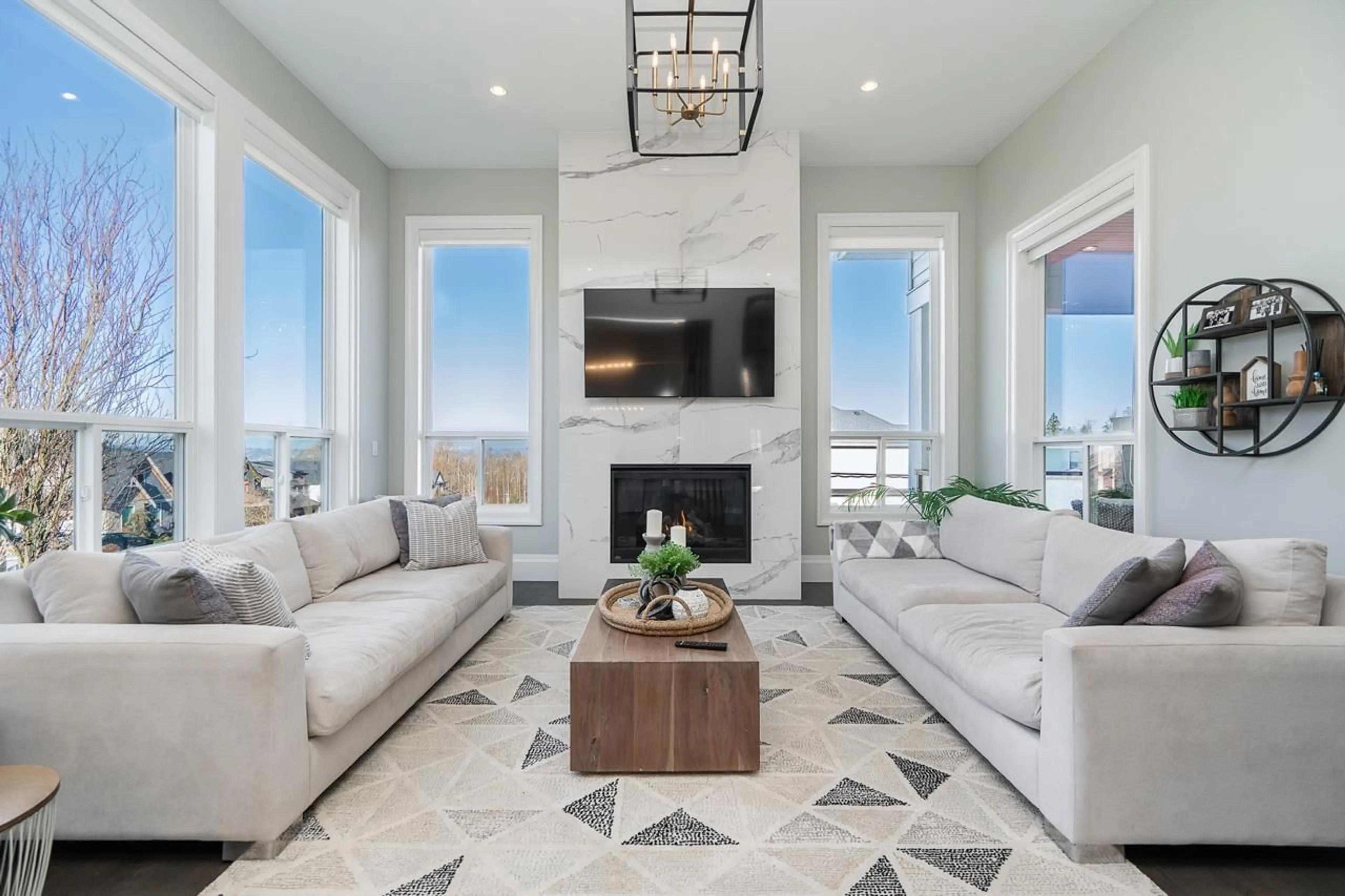 Living room with furniture, ceramic/tile floor for 2856 165 STREET, Surrey British Columbia V3Z0X9