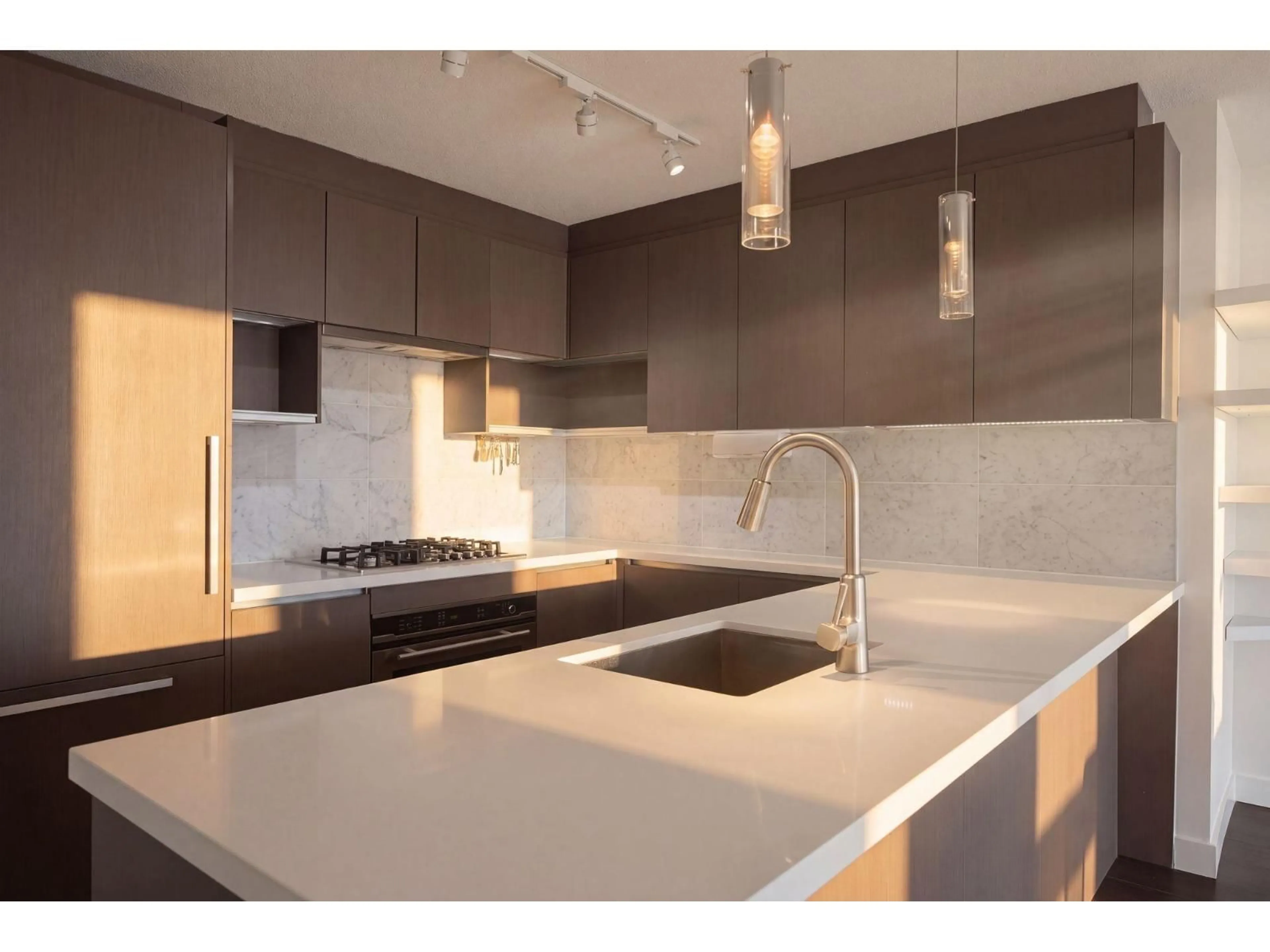 Contemporary kitchen, unknown for 4206 - 13696 100 AVENUE, Surrey British Columbia V3T0L5