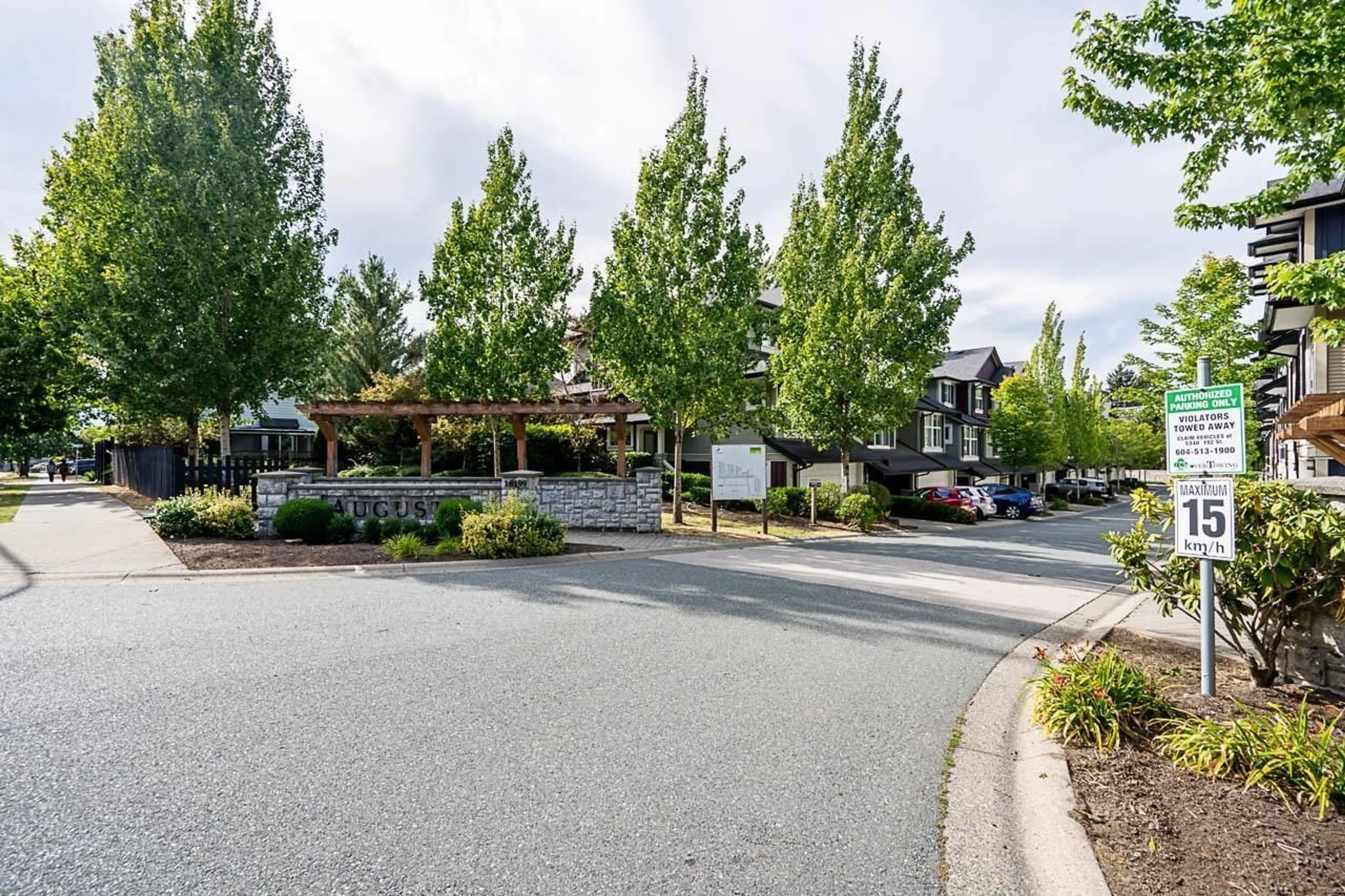 Patio, mountain view for 58 - 18199 70 AVENUE, Surrey British Columbia V3S2N9