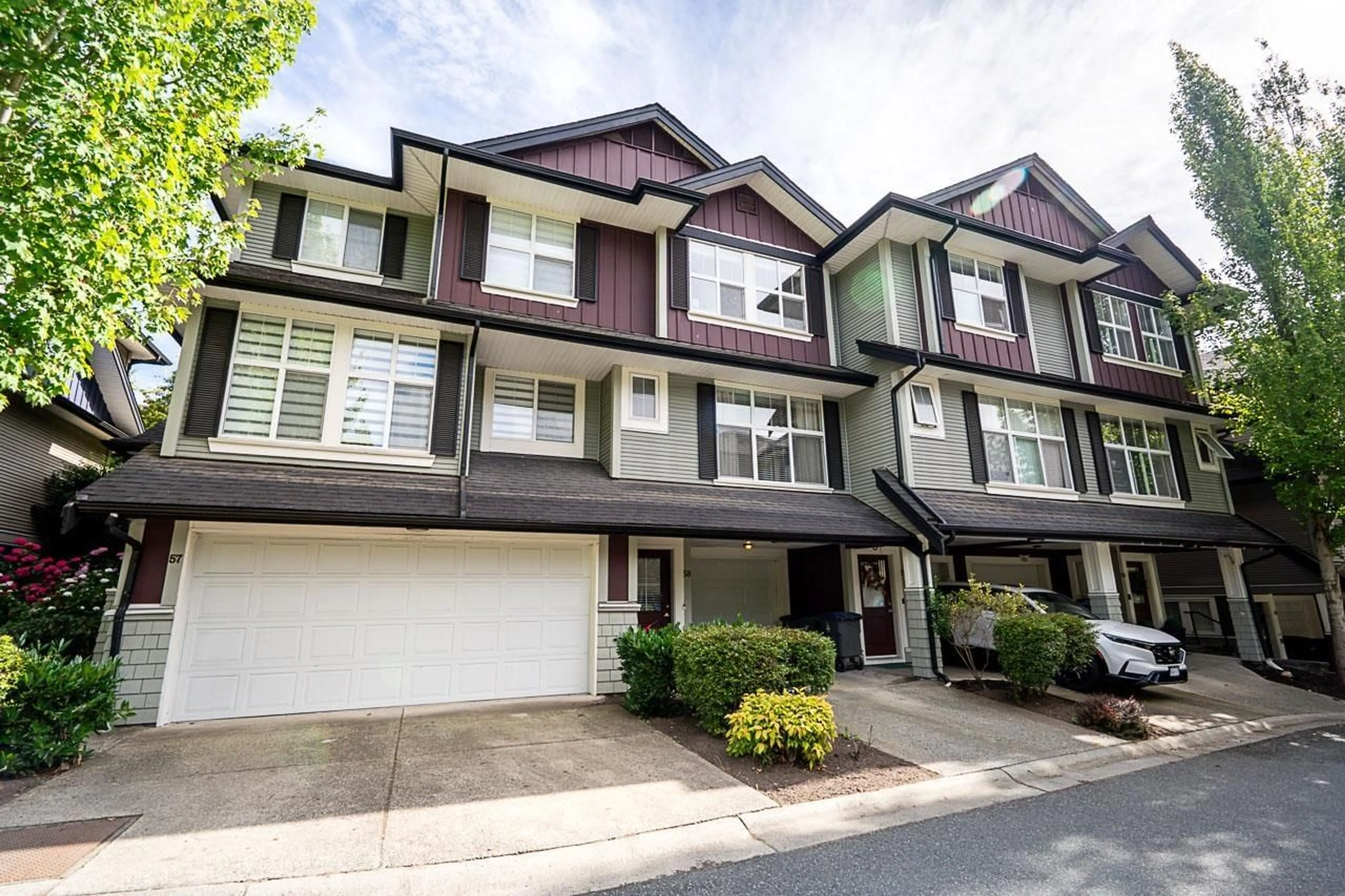 Home with vinyl exterior material, street for 58 - 18199 70 AVENUE, Surrey British Columbia V3S2N9