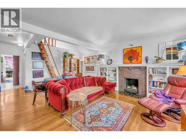 3174 10TH AVENUE, Vancouver 3