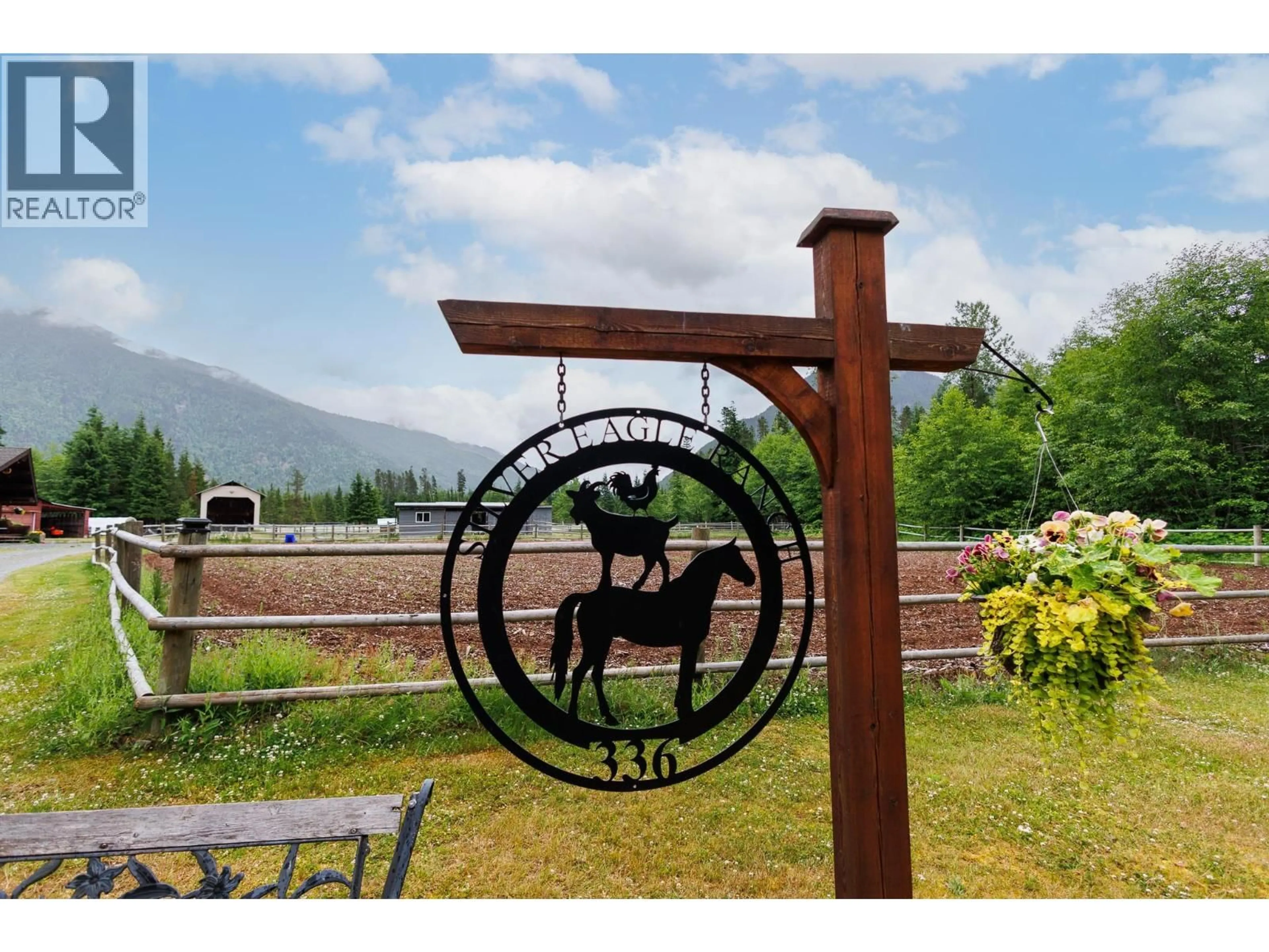 Patio, mountain view for 336 WILLIAMS CREEK AVENUE, Terrace British Columbia V8G0G5