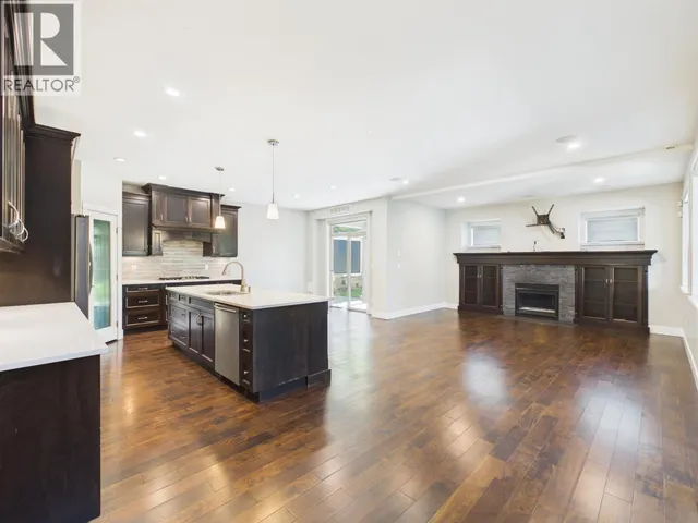 638 AUSTIN AVENUE, Coquitlam 5