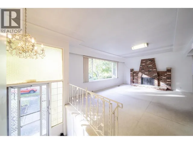 3449 PENDER STREET, Vancouver 3