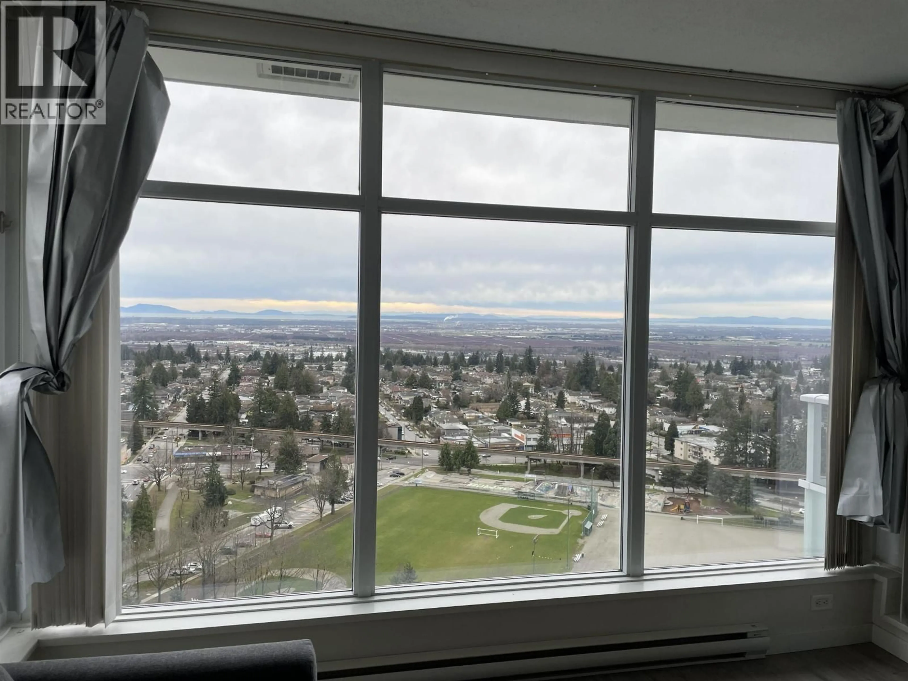 A pic of a room for 2707 - 4880 BENNETT STREET, Burnaby British Columbia V5H0C1