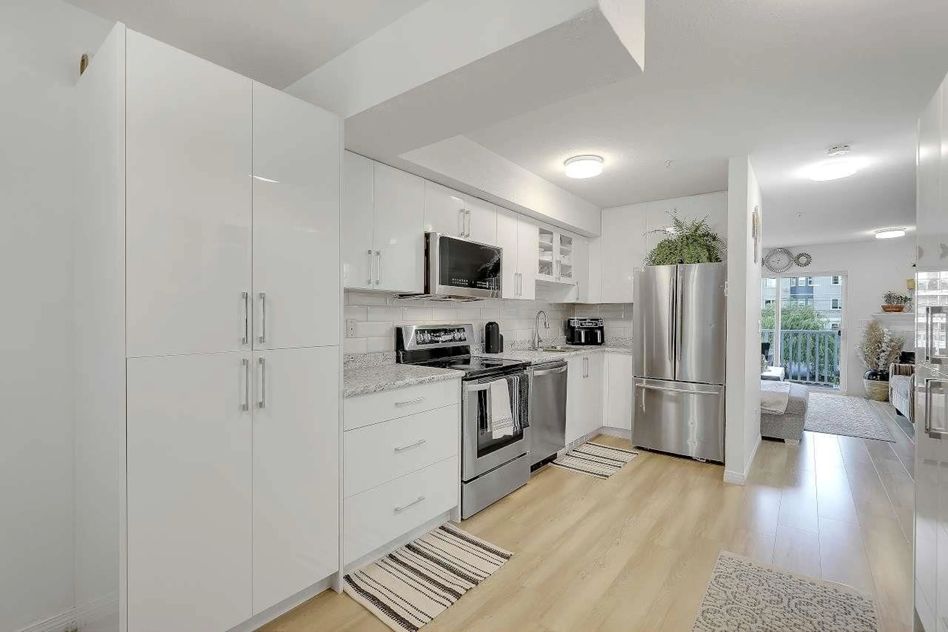 Unknown for 110 - 19700 56 AVENUE, Langley British Columbia V3A3X6
