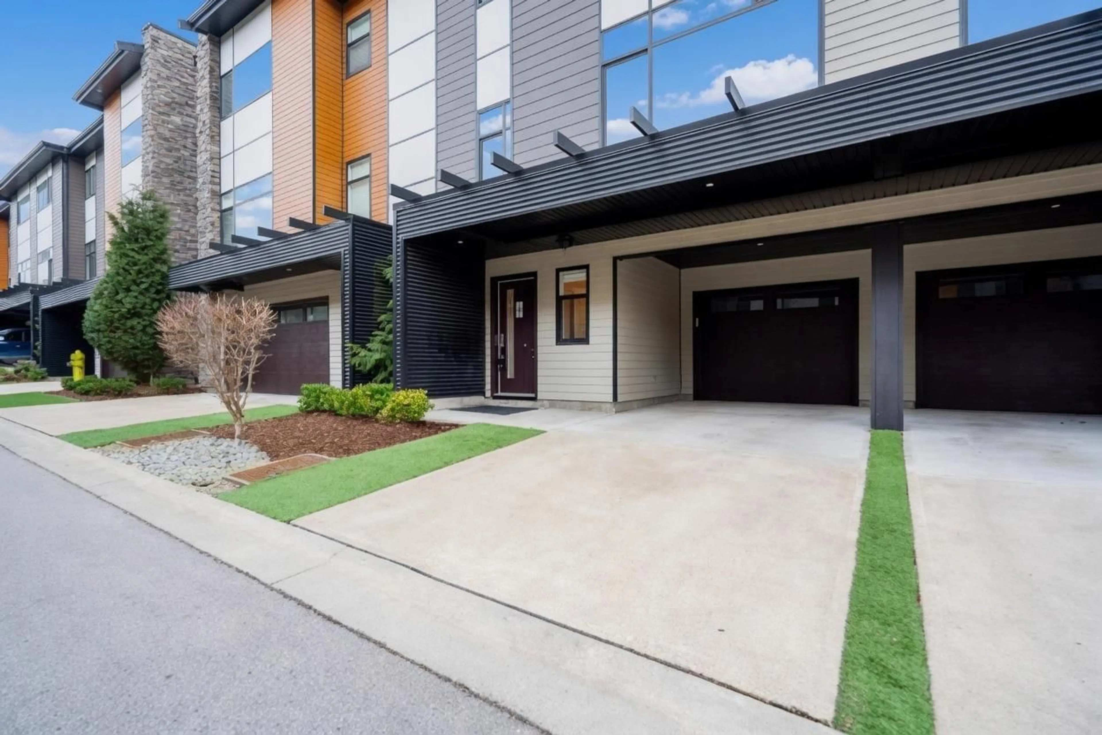 Unknown for 3 - 33209 CHERRY AVENUE, Mission British Columbia V2V0G8