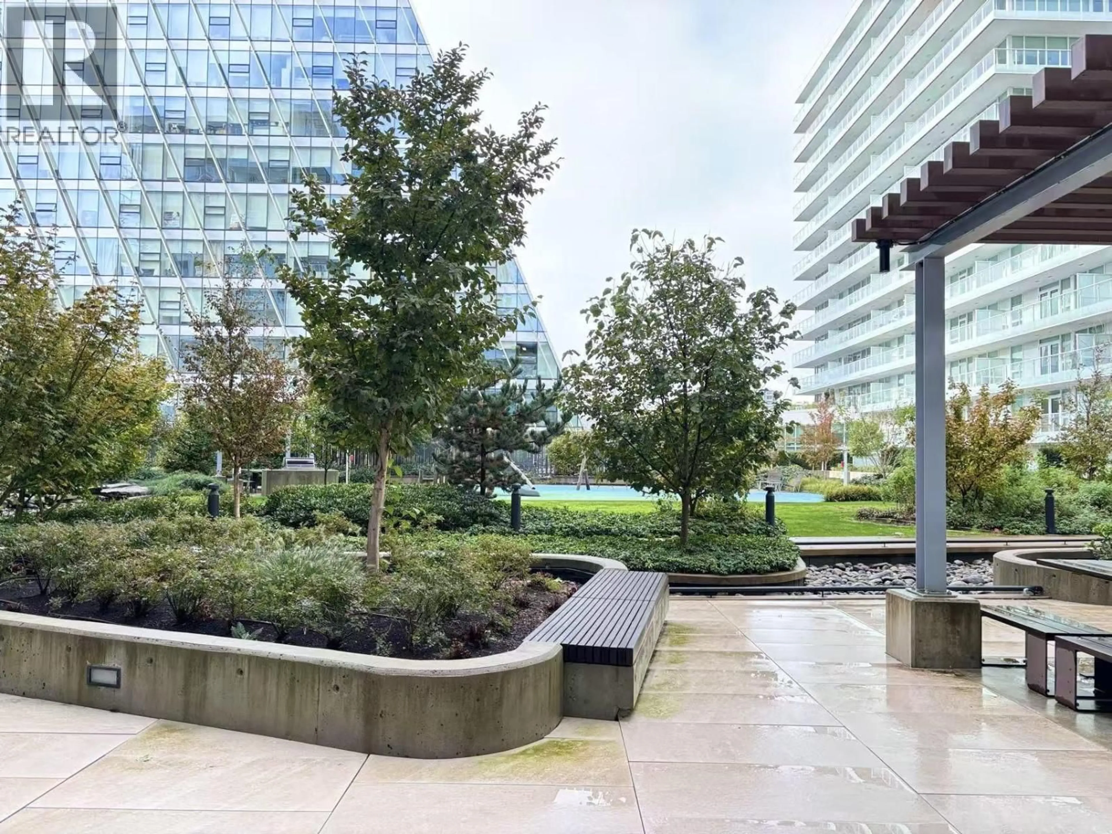 Patio, street for 809 - 6320 NO. 3 ROAD, Richmond British Columbia V6Y0L5