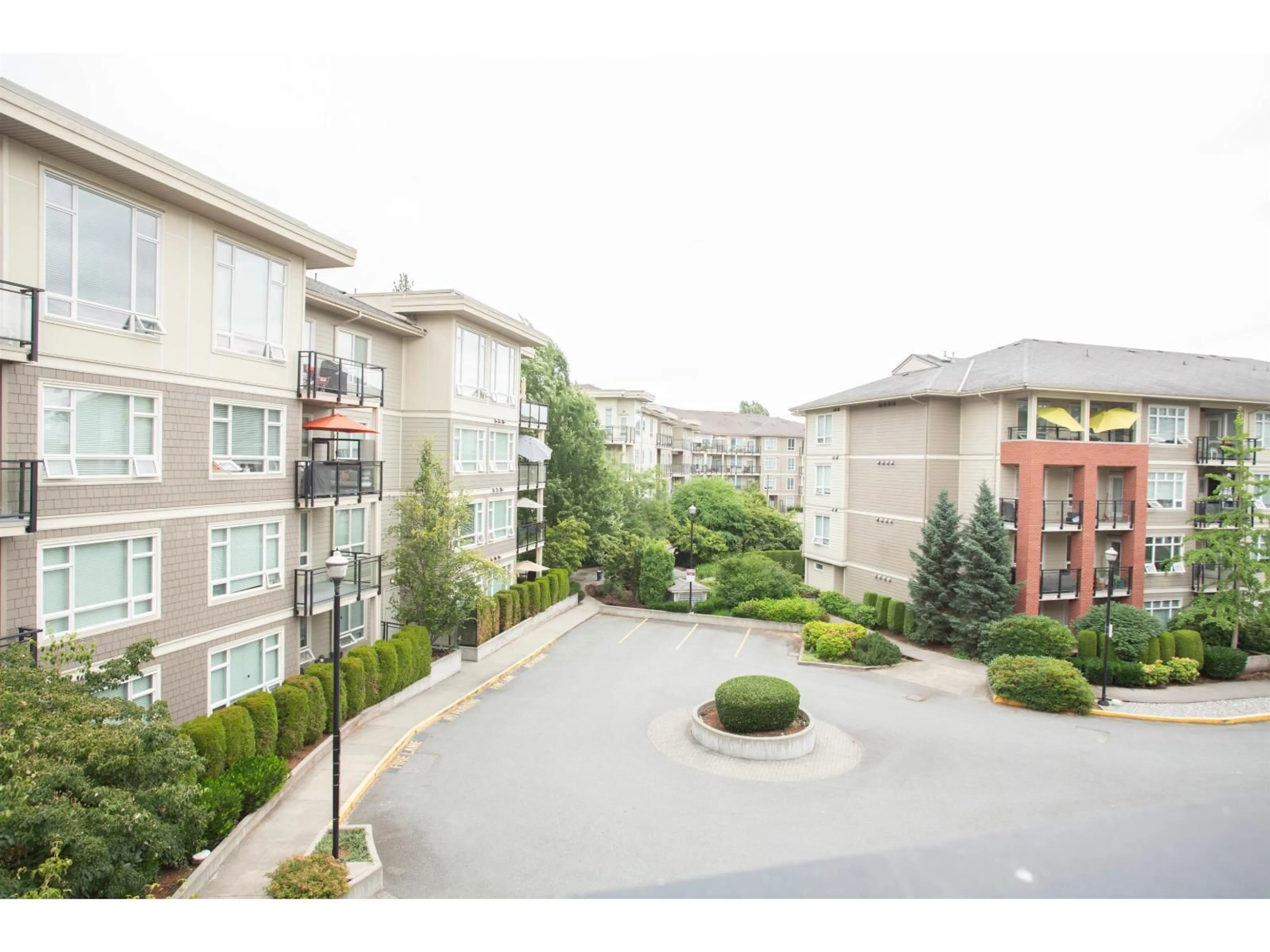 Unknown for C325 - 20211 66 AVENUE, Langley British Columbia V2Y0L4