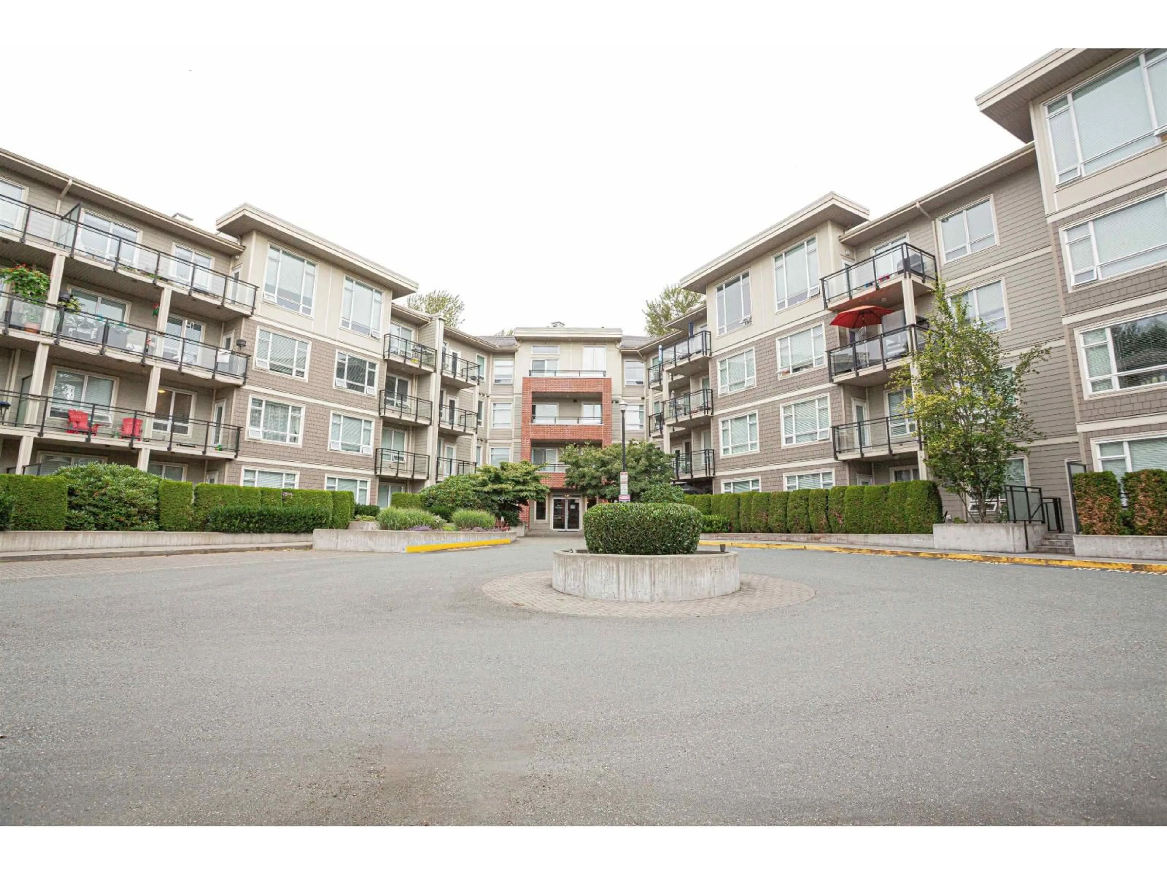 Unknown for C325 - 20211 66 AVENUE, Langley British Columbia V2Y0L4