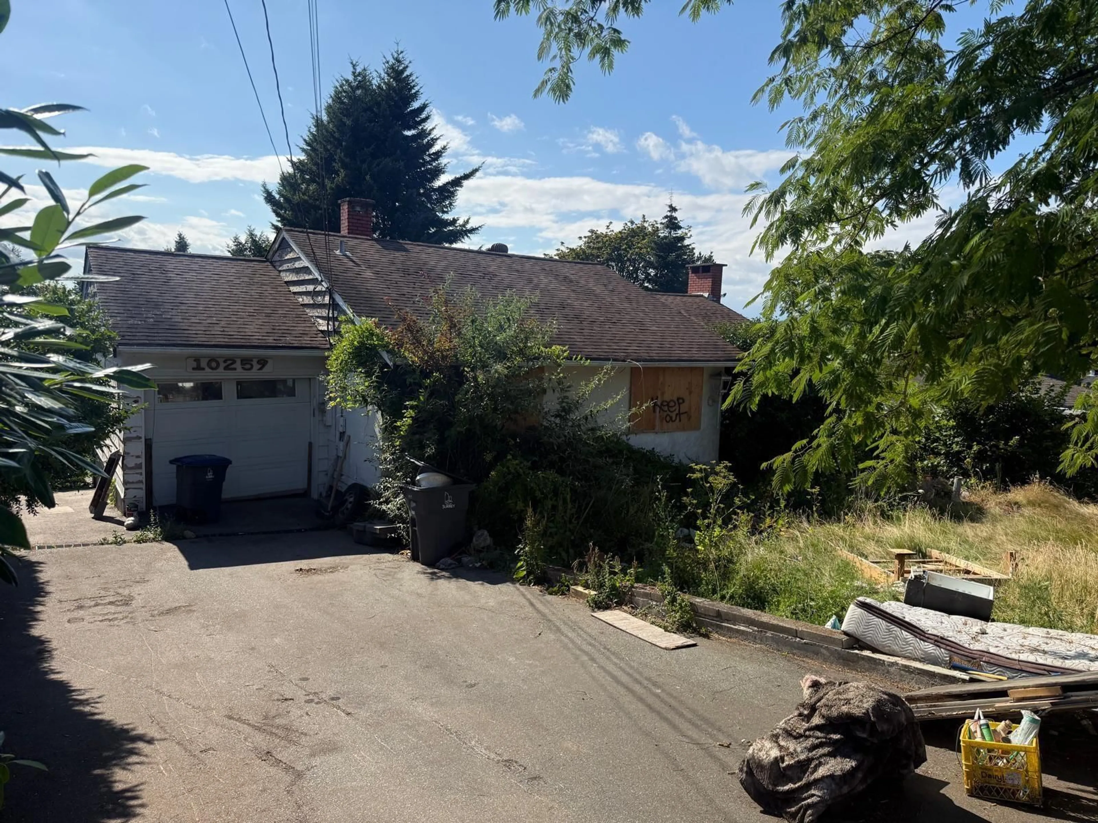A pic from outside/outdoor area/front of a property/back of a property/a pic from drone, street for 10259 124A STREET, Surrey British Columbia V3V4W7