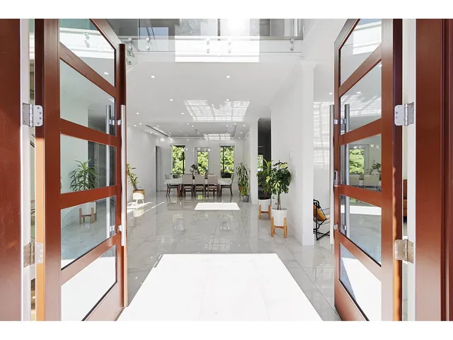 10936 128A STREET, Surrey 4