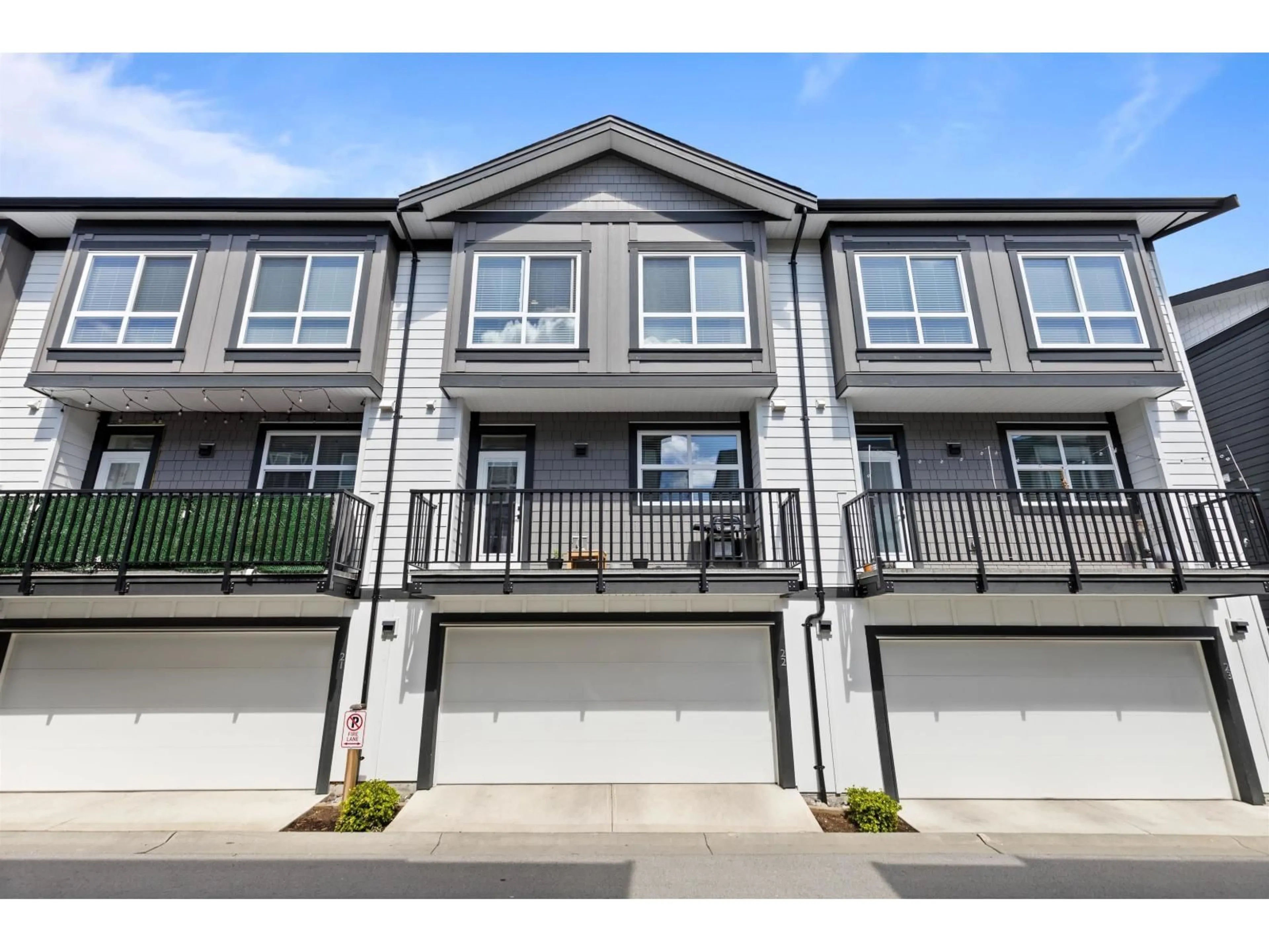 Unknown for 22 - 19255 ALOHA DRIVE, Surrey British Columbia V4N6T8