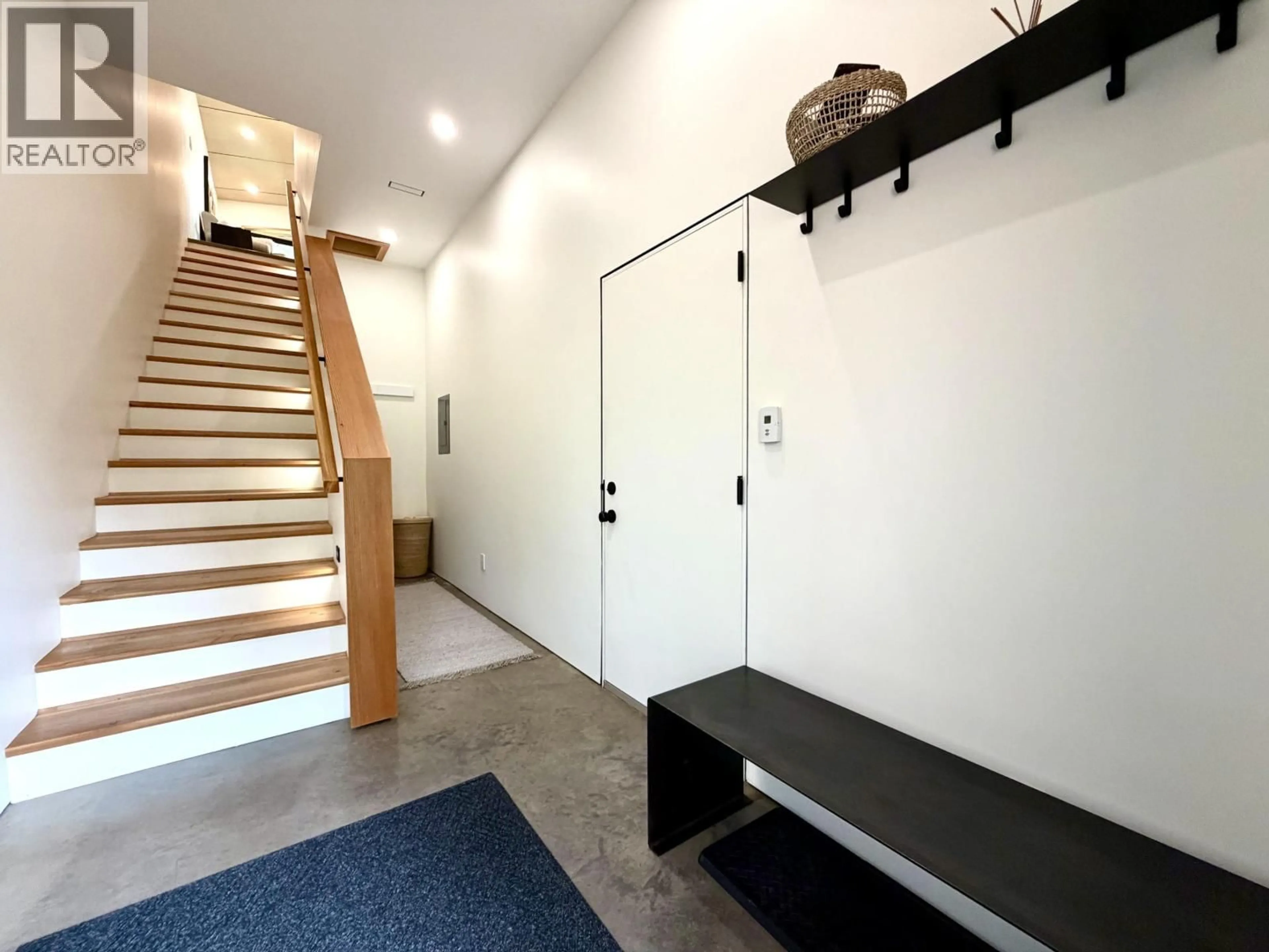 Indoor entryway for 120 COLIN ROAD, Smithers British Columbia V0J2N6
