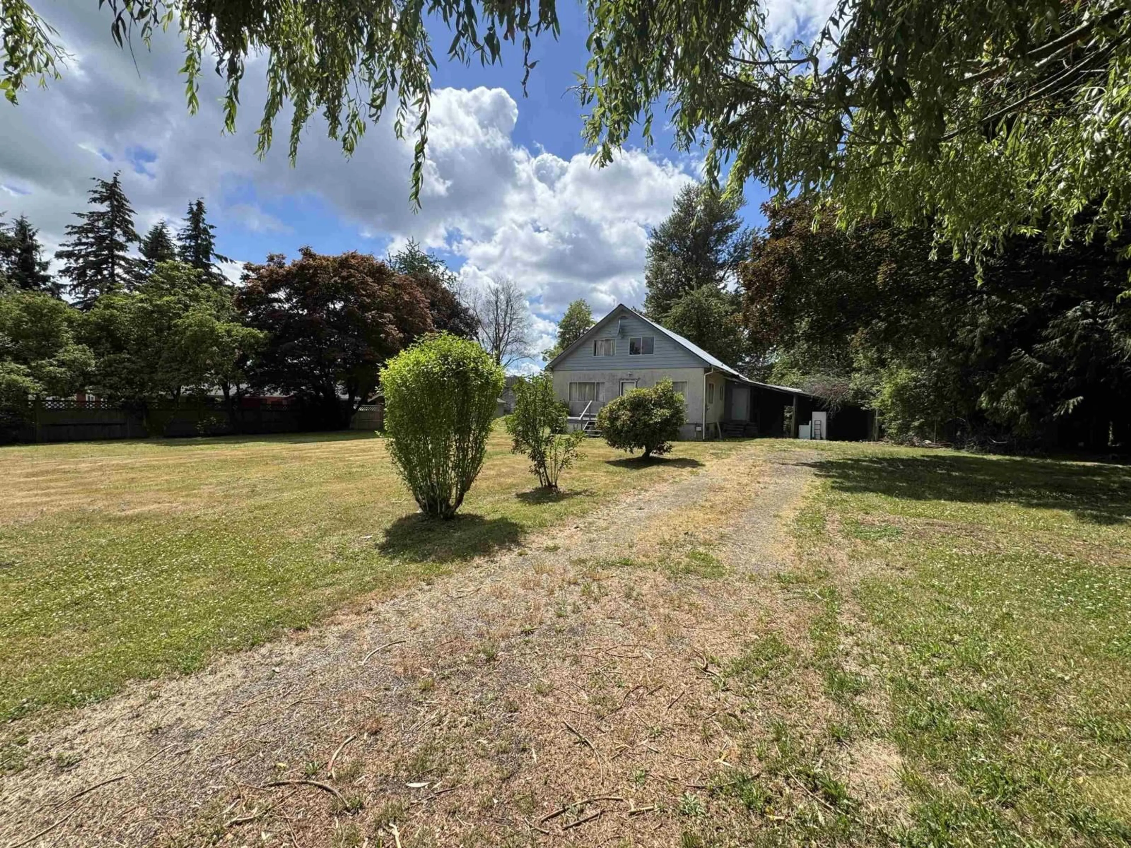 A pic from outside/outdoor area/front of a property/back of a property/a pic from drone, unknown for 3177 LEFEUVRE ROAD, Abbotsford British Columbia V4X1M5