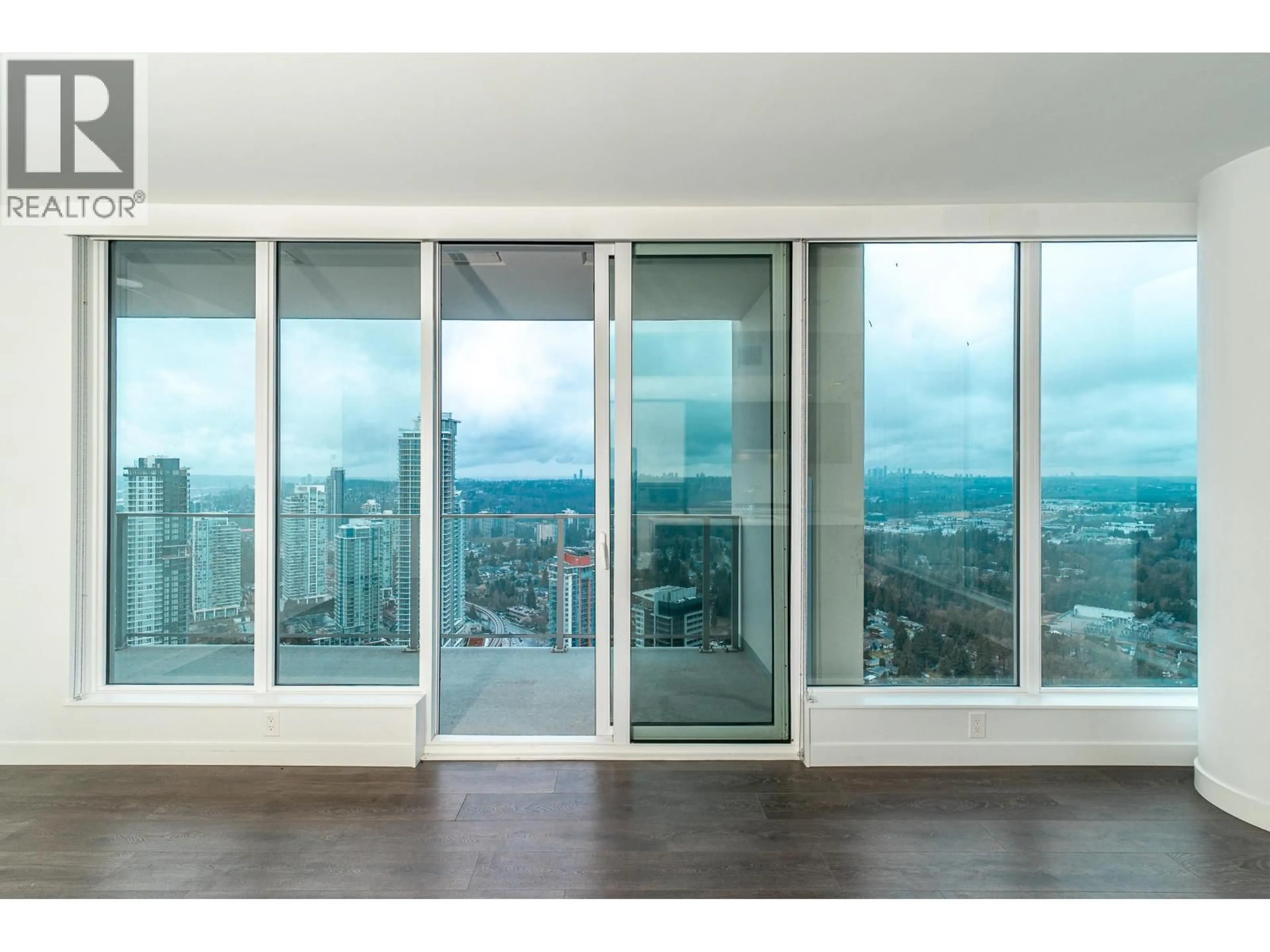 Unknown for 3901 - 567 CLARKE ROAD, Coquitlam British Columbia V3J0K7