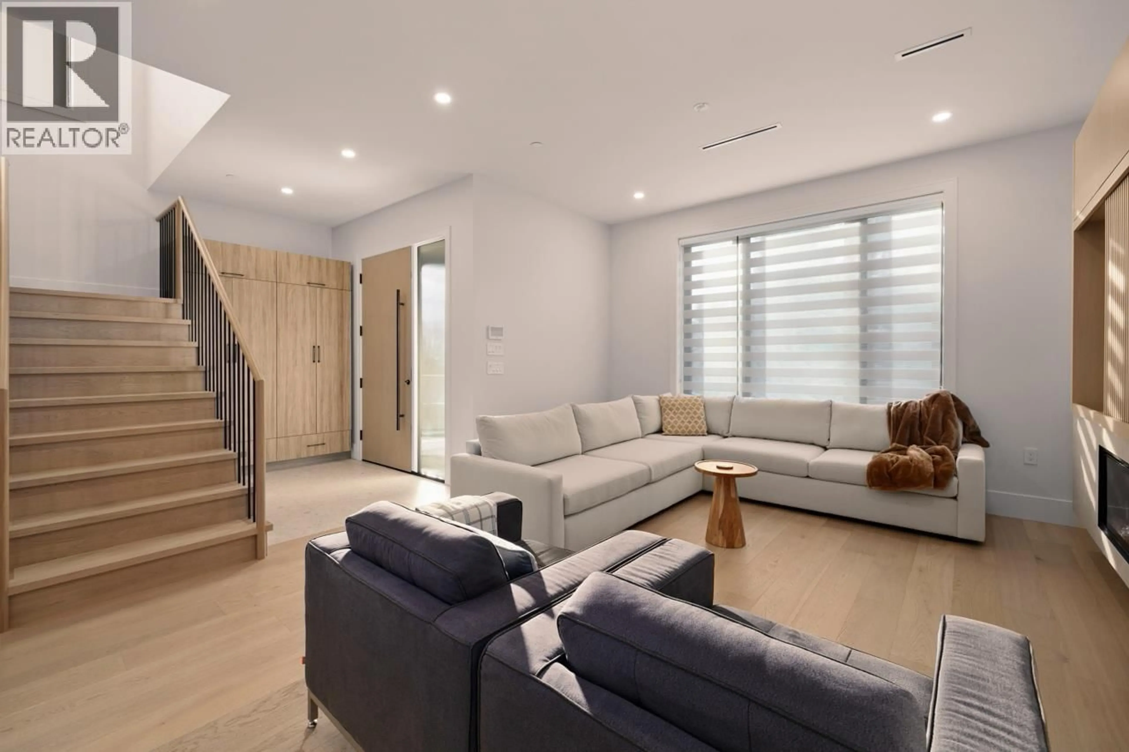 Living room with furniture, unknown for 6408 VINE STREET, Vancouver British Columbia V6M4B1