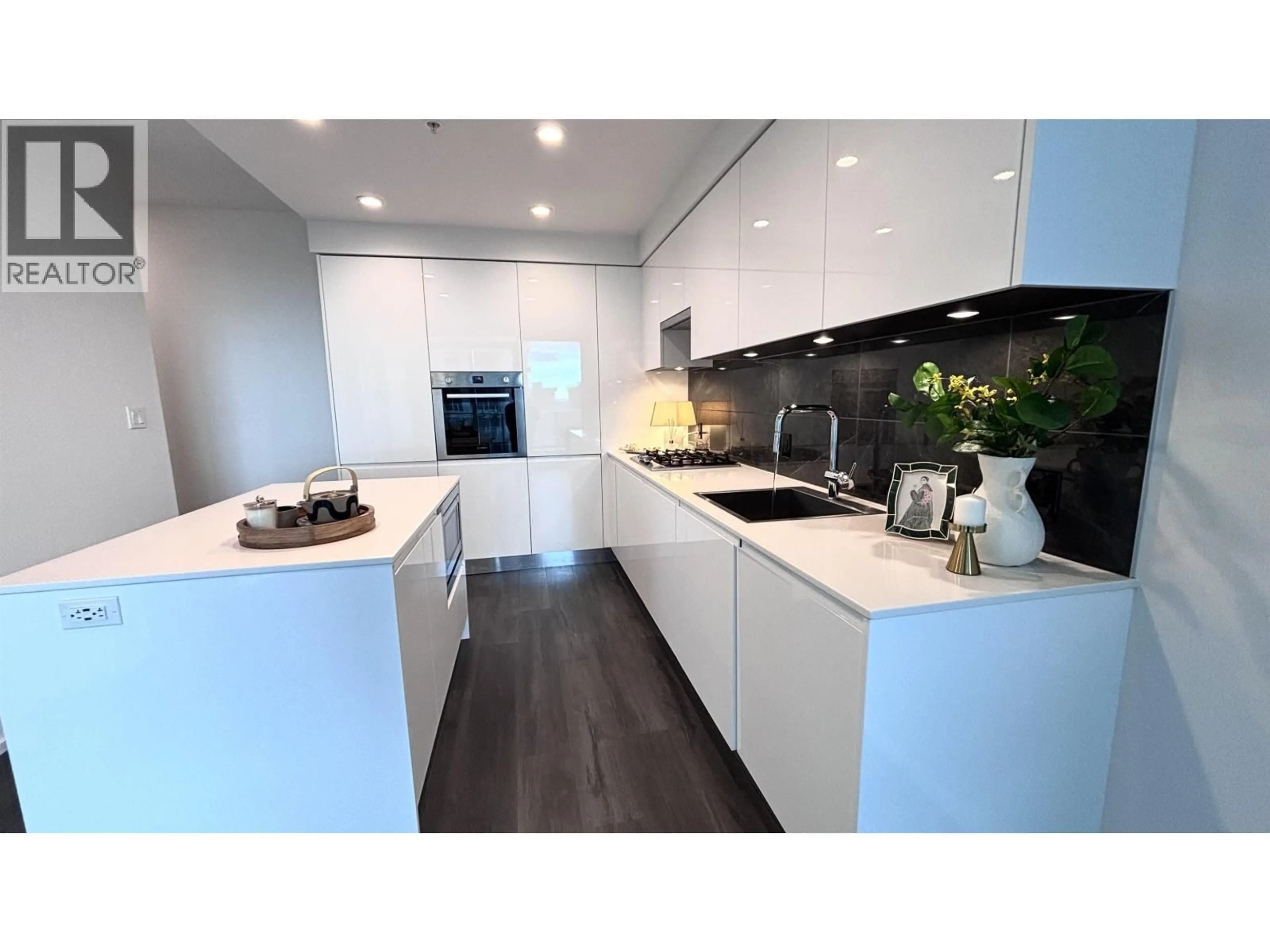 Contemporary kitchen, unknown for 1301 - 3888 EVERGREEN PLACE, Burnaby British Columbia V3J0M3