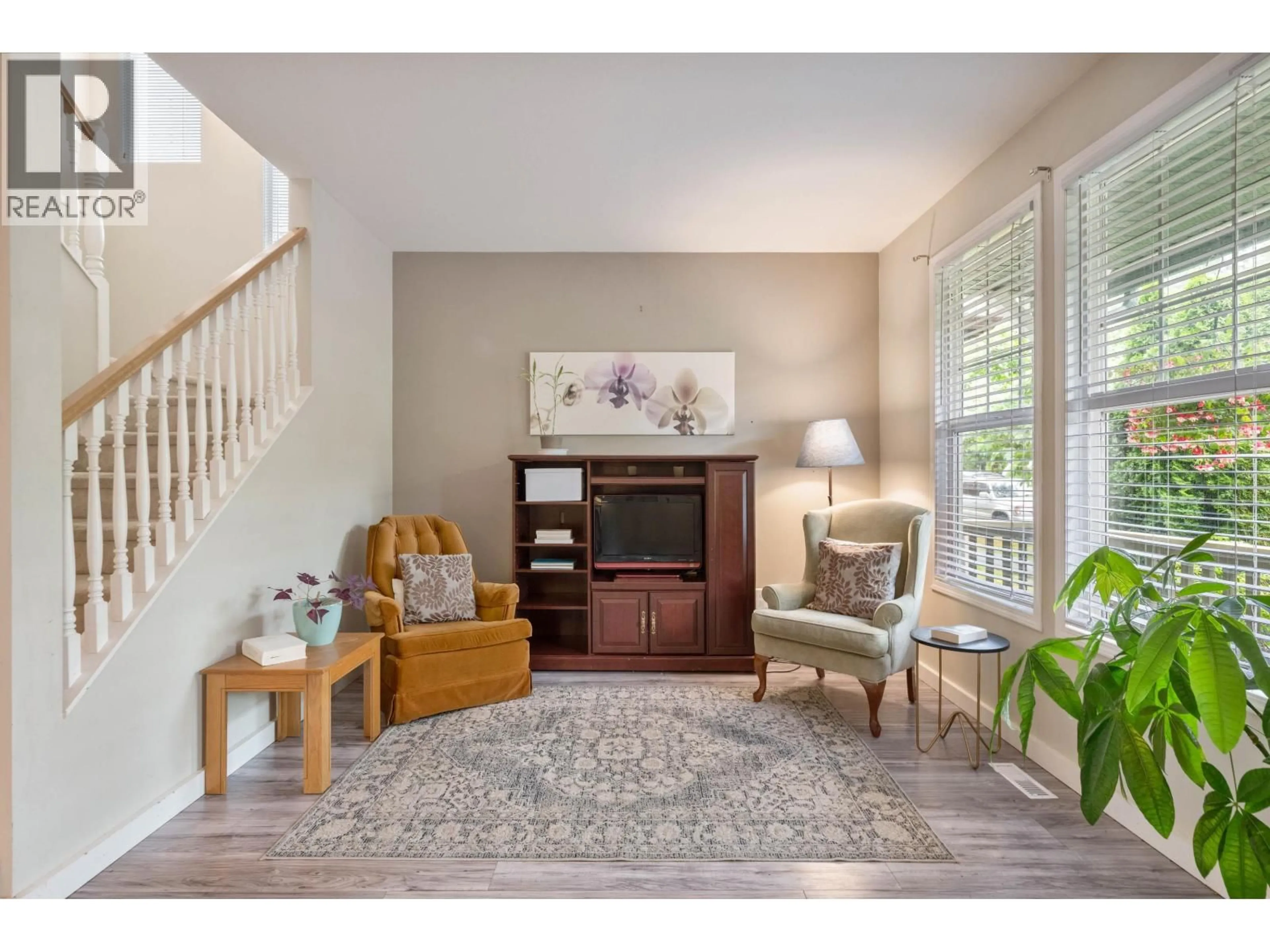 Living room with furniture, unknown for 24383 101A AVENUE, Maple Ridge British Columbia V2W1W6