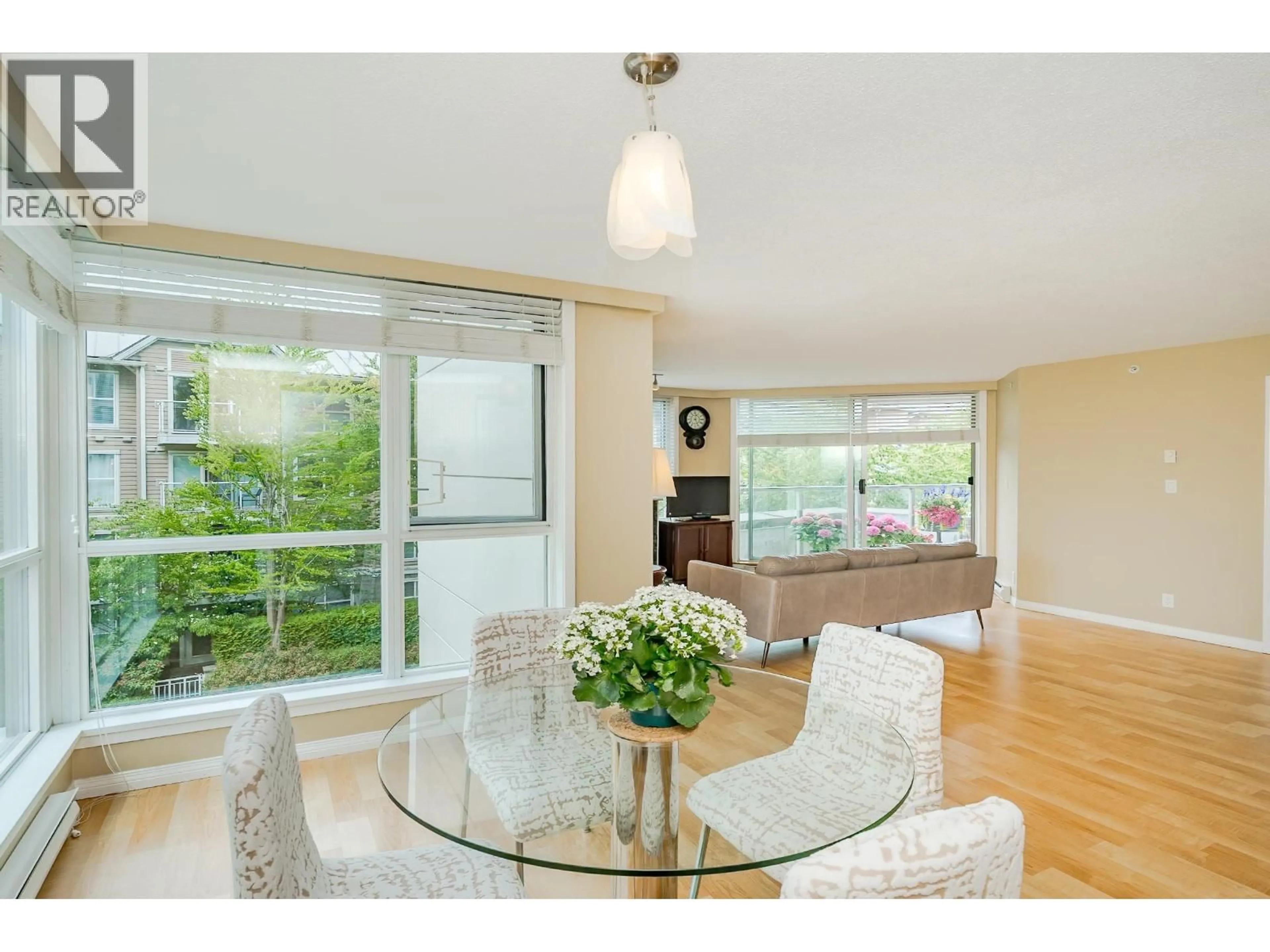 Unknown for 301 - 5860 DOVER CRESCENT, Richmond British Columbia V7C5S6