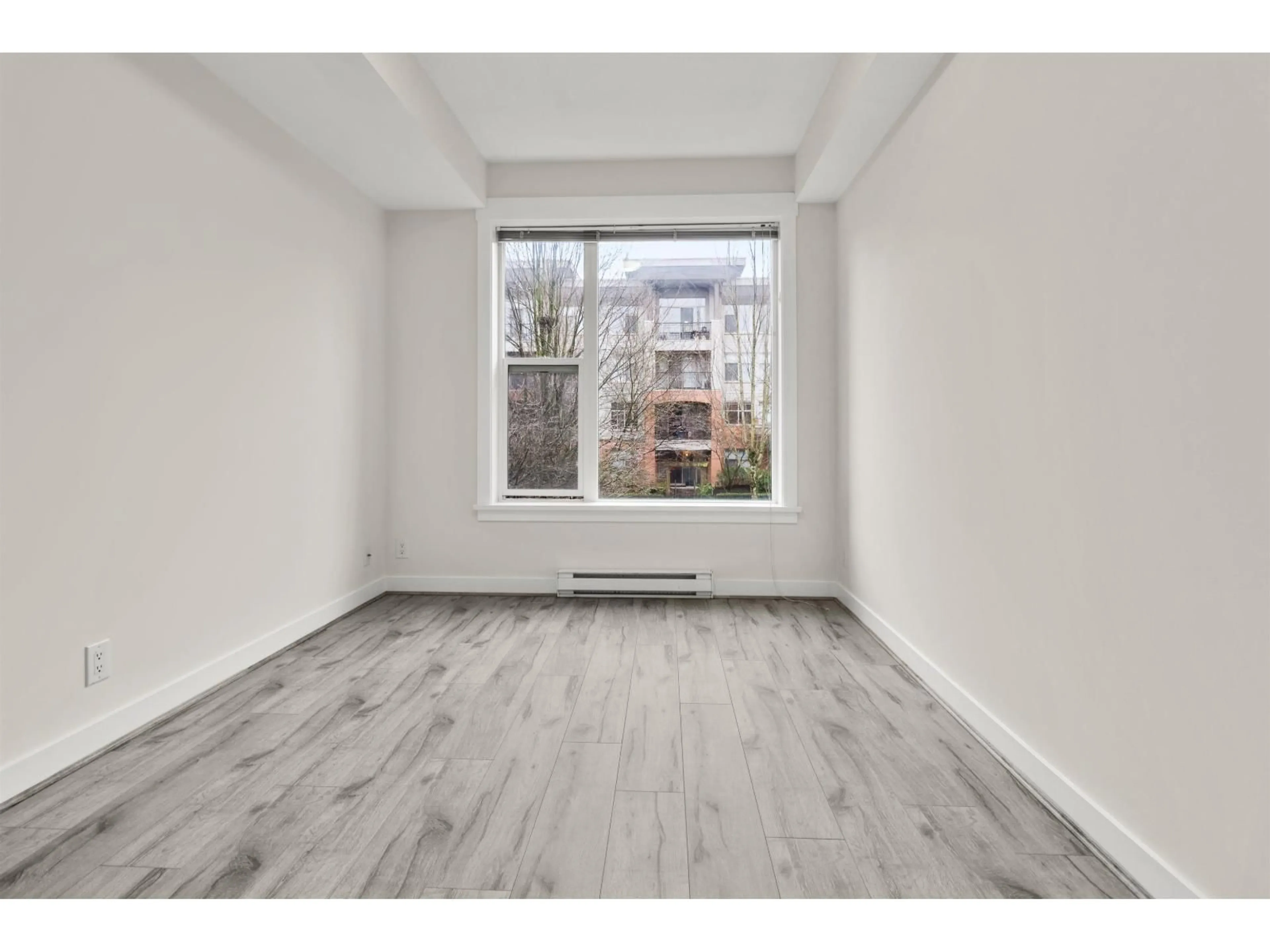 A pic of a room for 207 - 33539 HOLLAND AVENUE, Abbotsford British Columbia V2S0C6