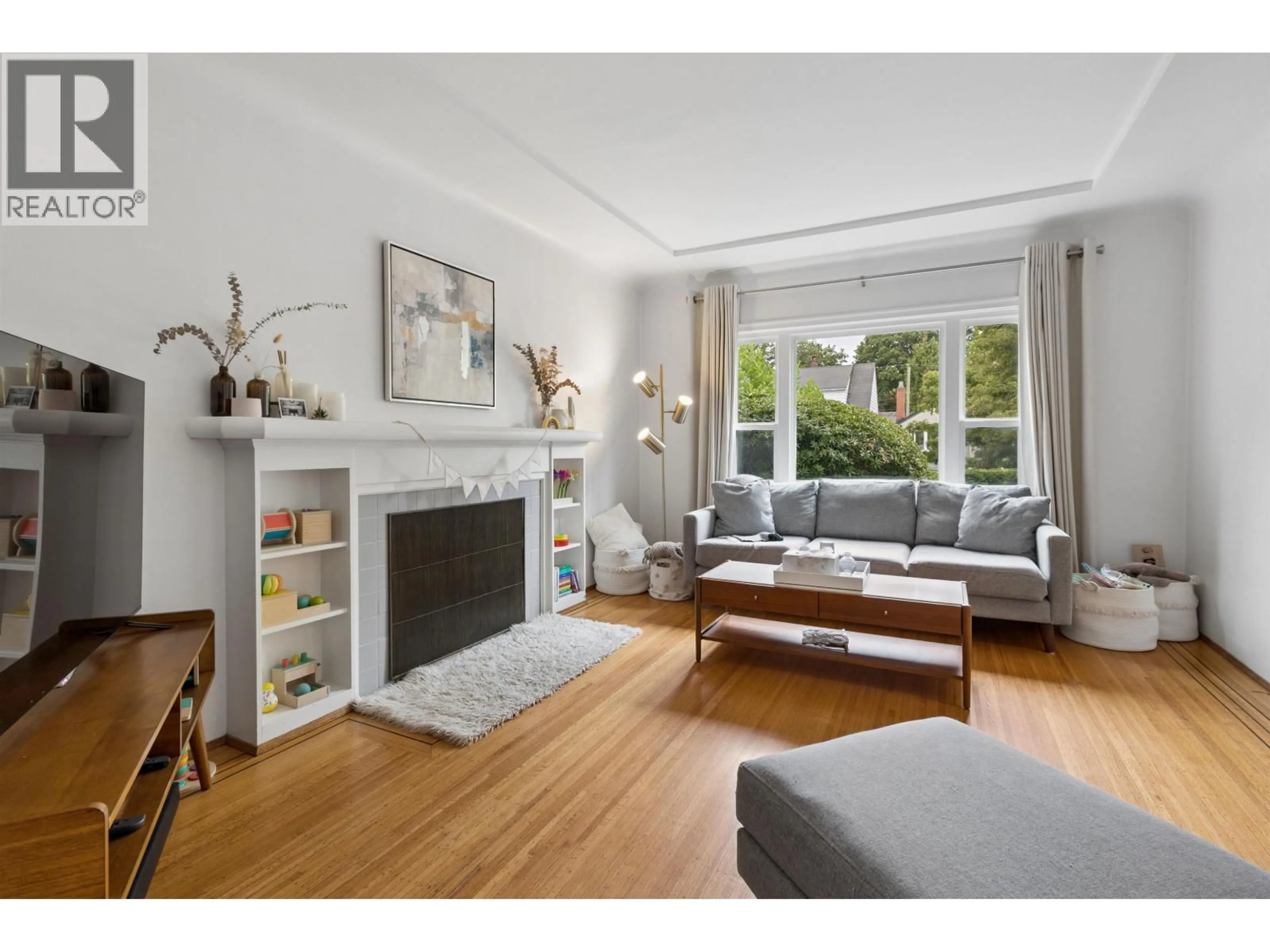 Living room with furniture, unknown for 2966 33RD AVENUE, Vancouver British Columbia V6N2G5