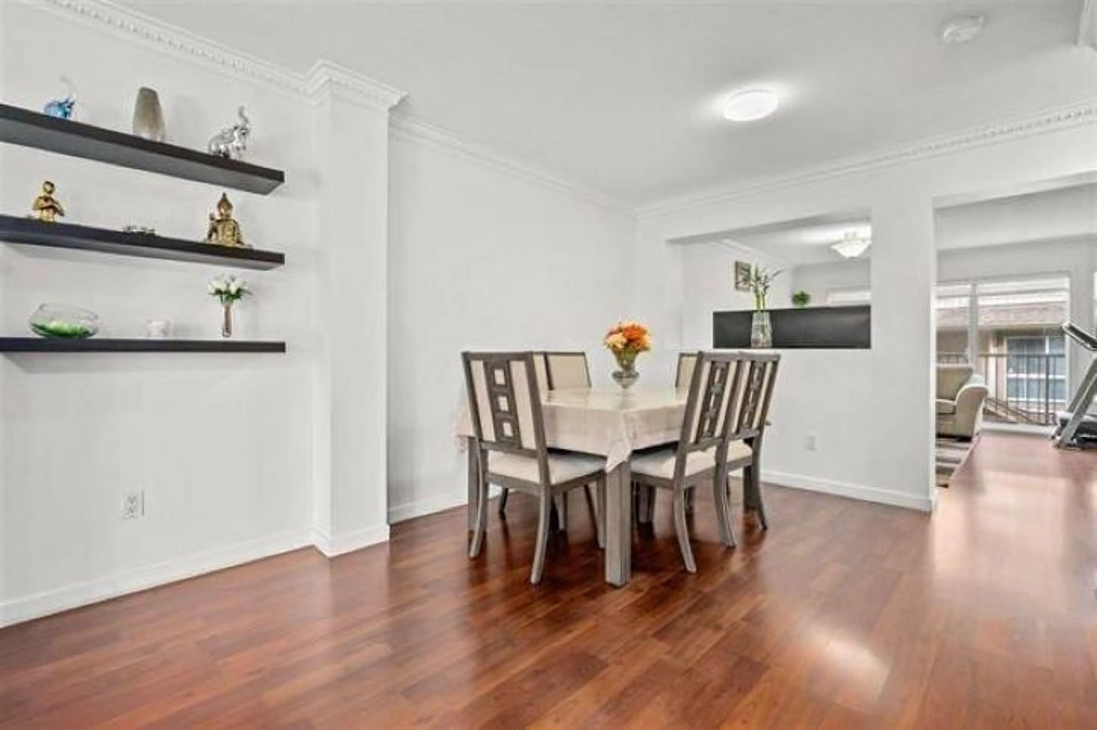 Dining room, wood/laminate floor for 40 - 12738 66 AVENUE, Surrey British Columbia V3W1P3