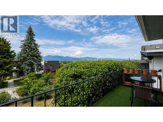 3578 15TH AVENUE, Vancouver 5