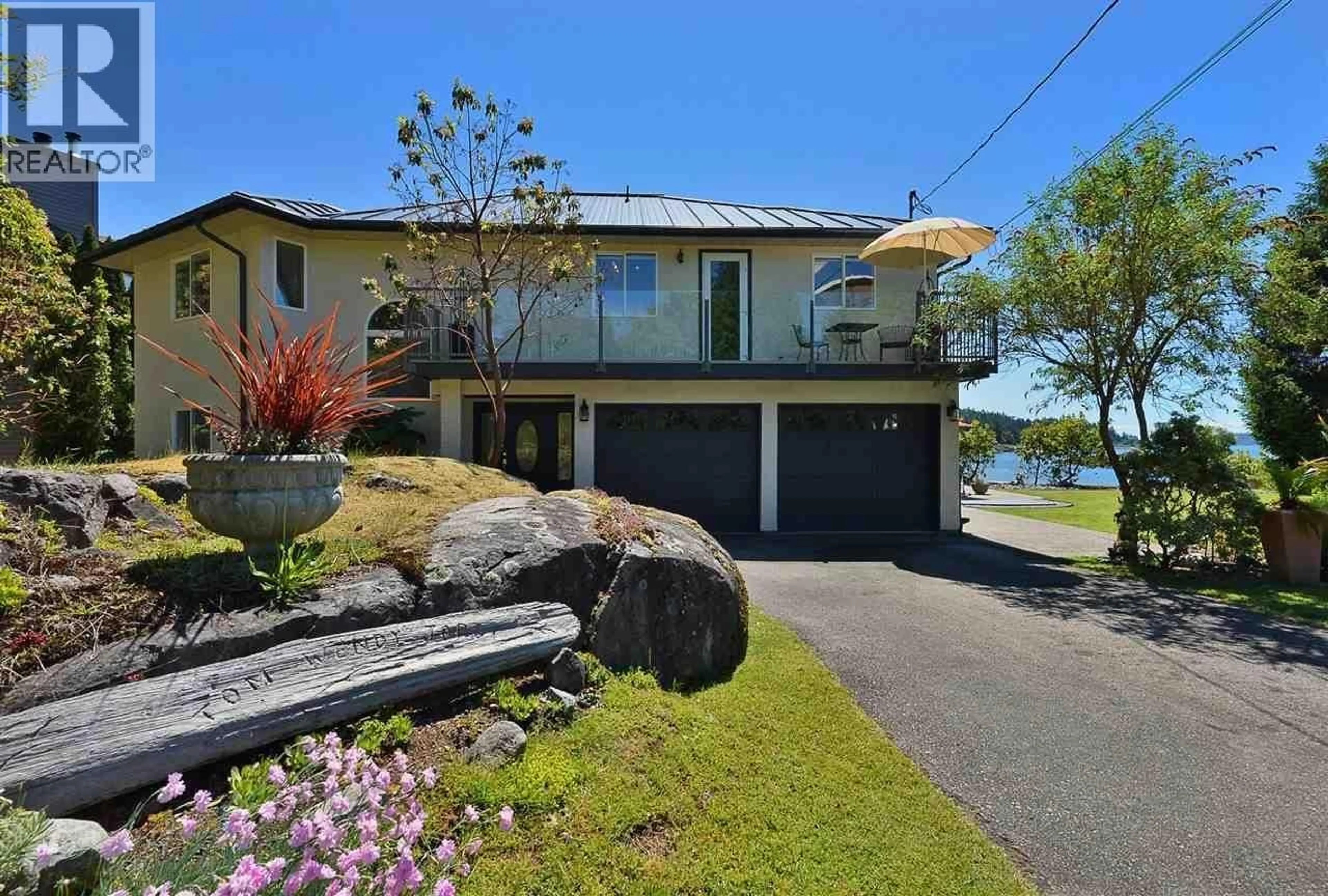 Unknown for 5620 MINTIE ROAD, Halfmoon Bay British Columbia V7Z1E8