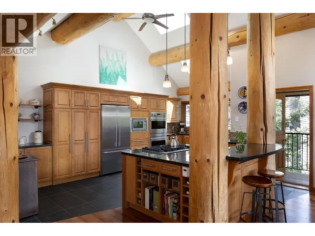 9503 EMERALD DRIVE, Whistler 3