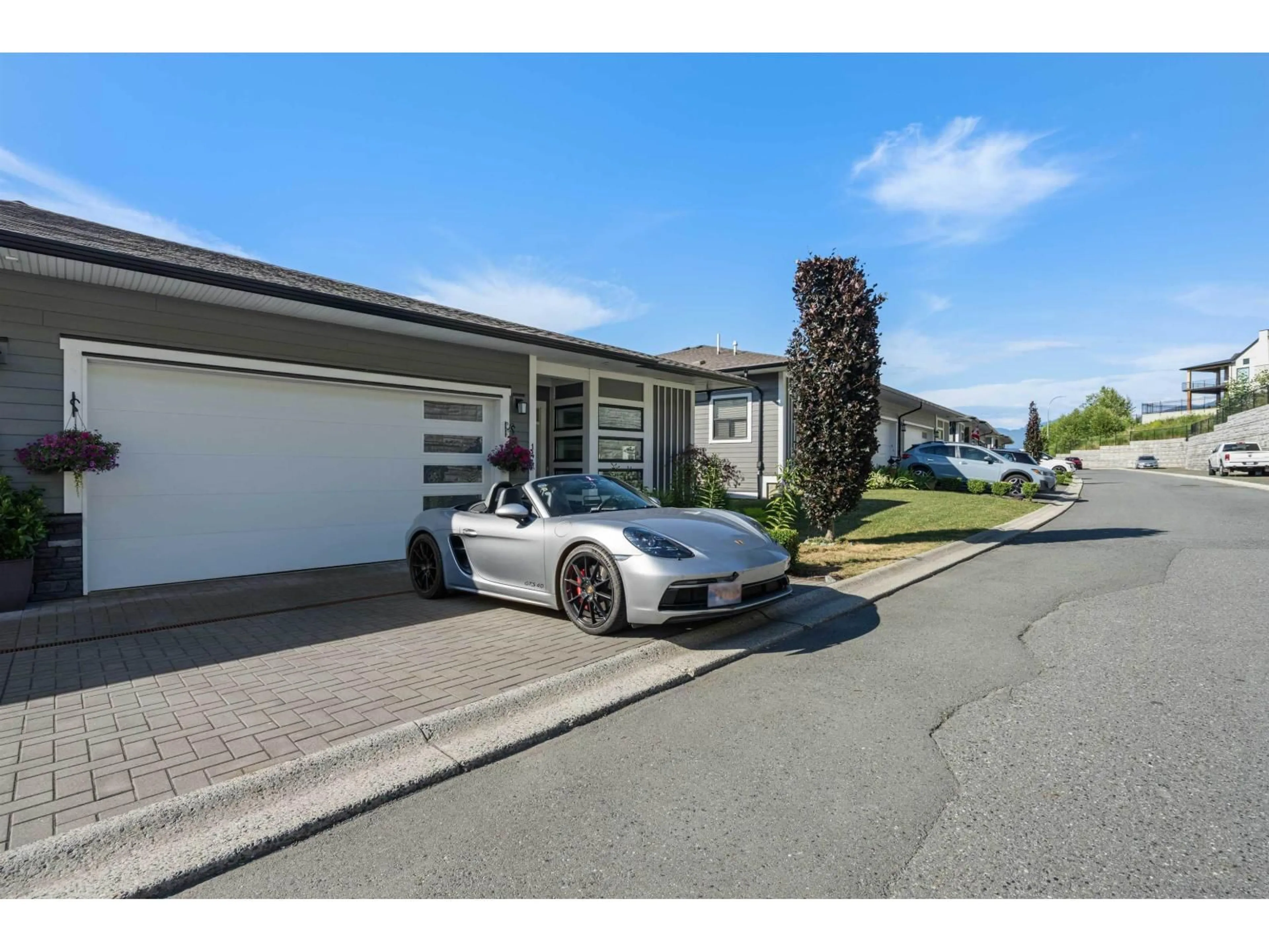 Indoor garage for 144 - 51096 FALLS COURT, Chilliwack British Columbia V4Z1K7