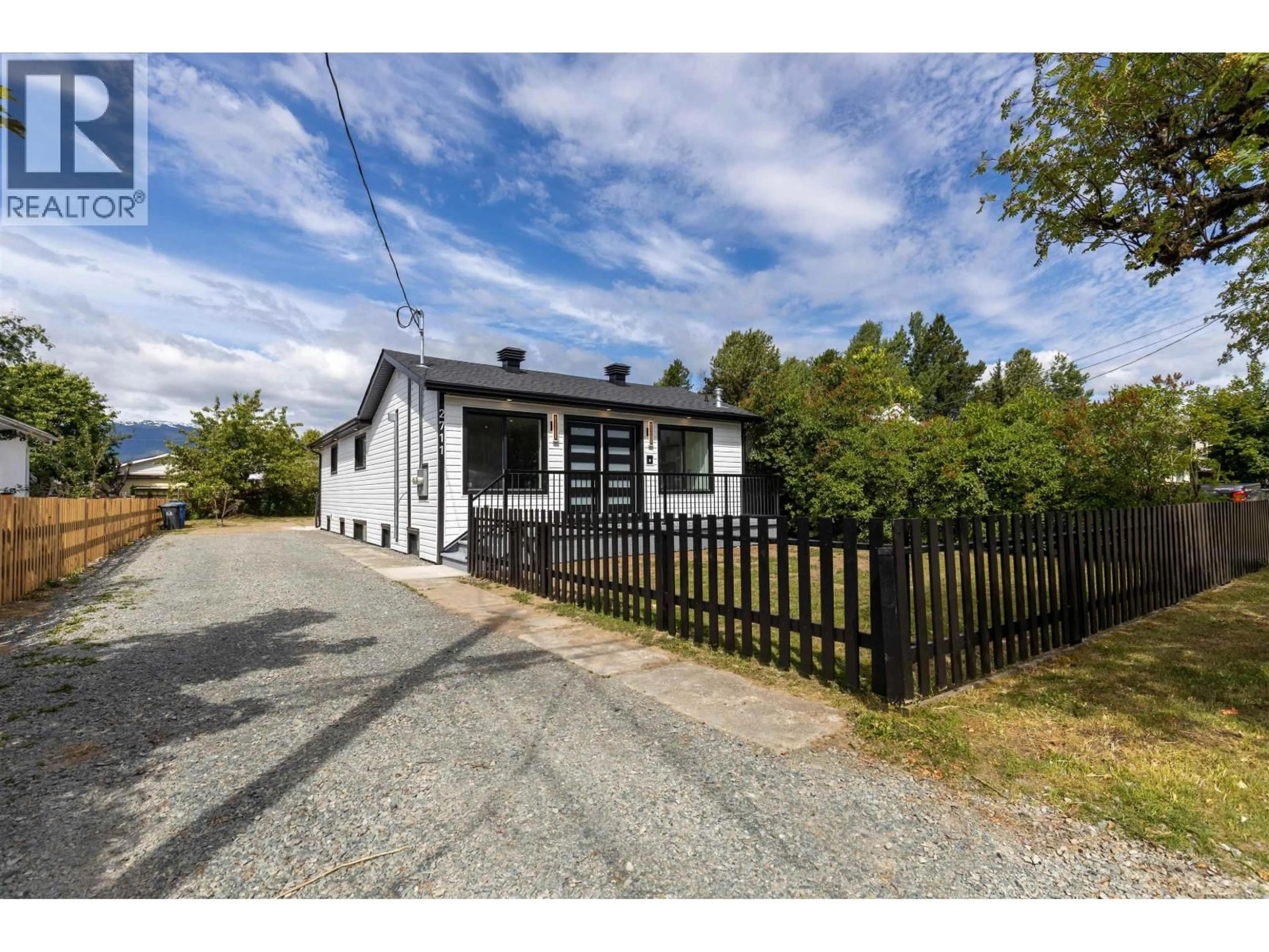 A pic from outside/outdoor area/front of a property/back of a property/a pic from drone, street for 2711 SPARKS STREET, Terrace British Columbia V8G2T4
