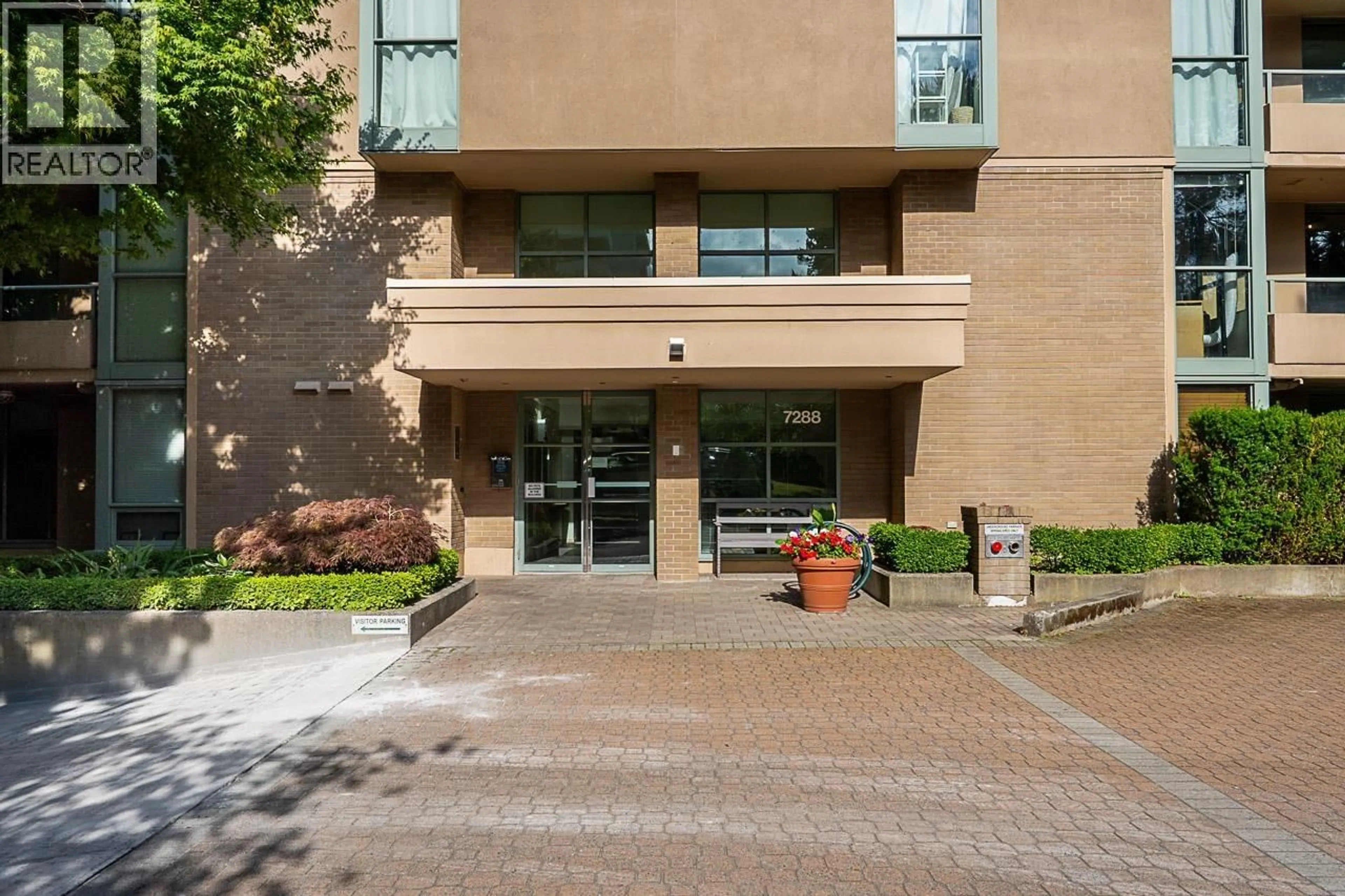 Indoor foyer for 220 - 7288 ACORN AVENUE AVENUE, Burnaby British Columbia V5E4H6