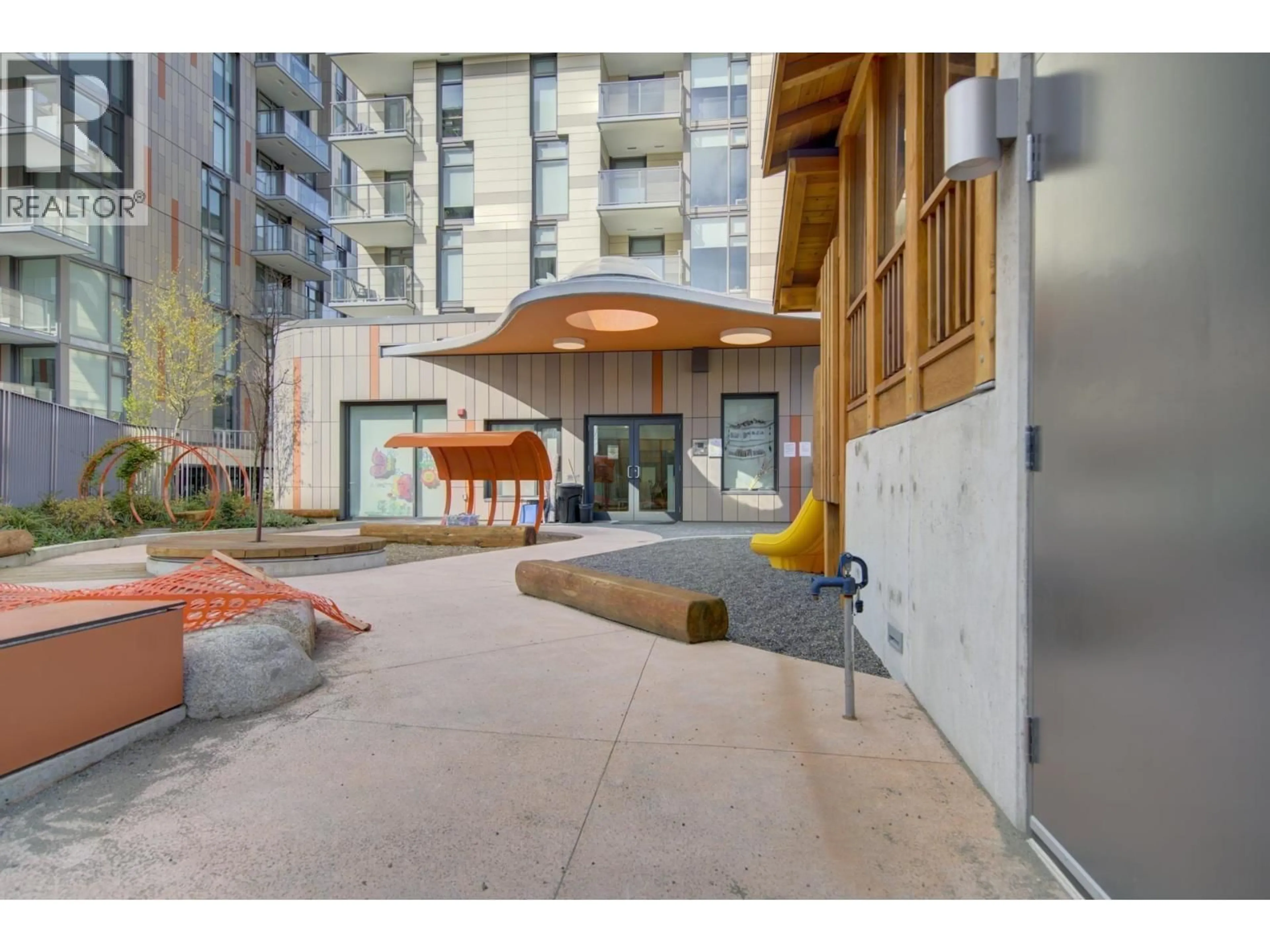Indoor foyer for 208 - 8188 FRASER STREET, Vancouver British Columbia V5X0J8