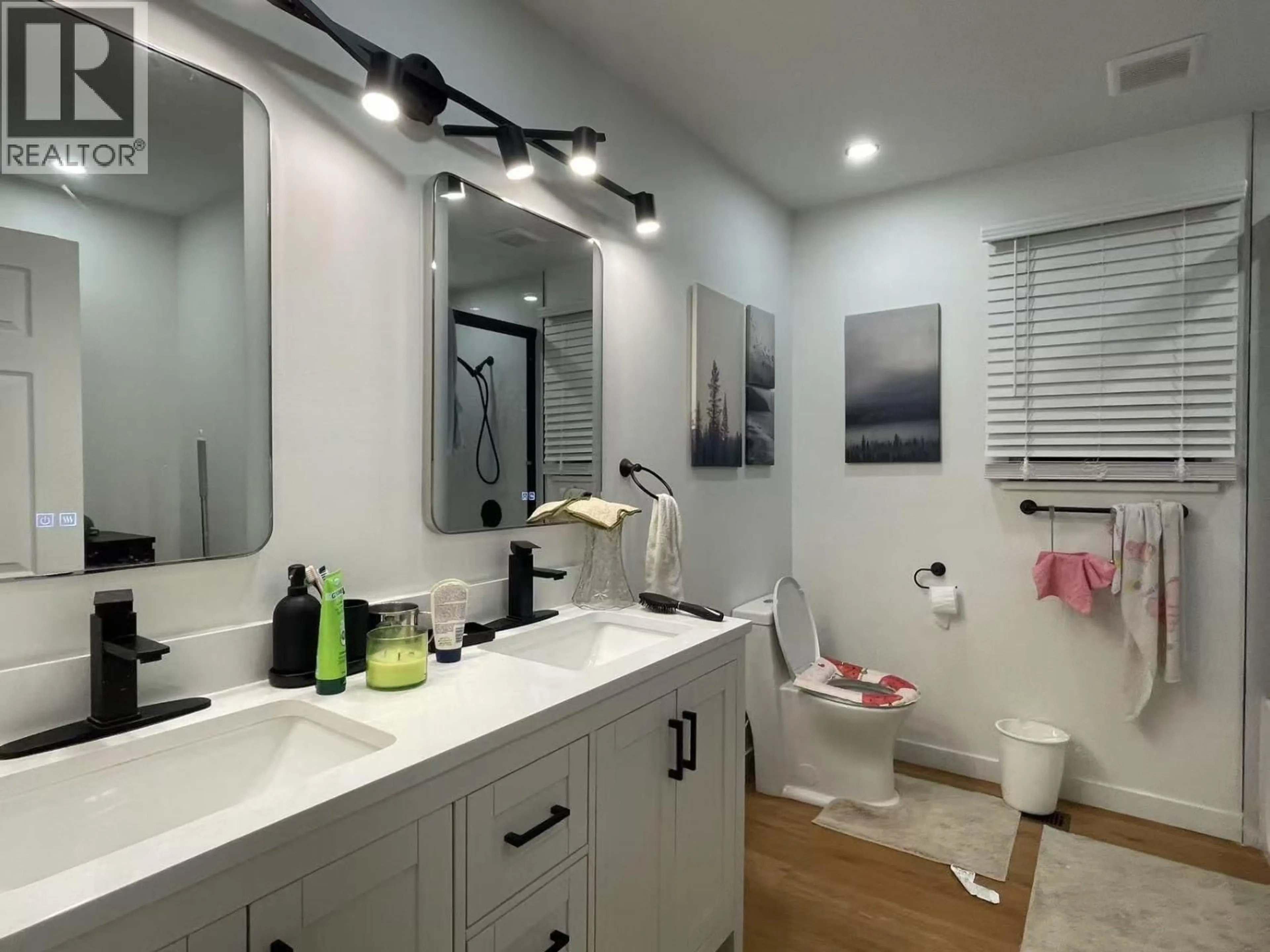 Contemporary bathroom, ceramic/tile floor for 1483 54 STREET, Delta British Columbia V4M3H6