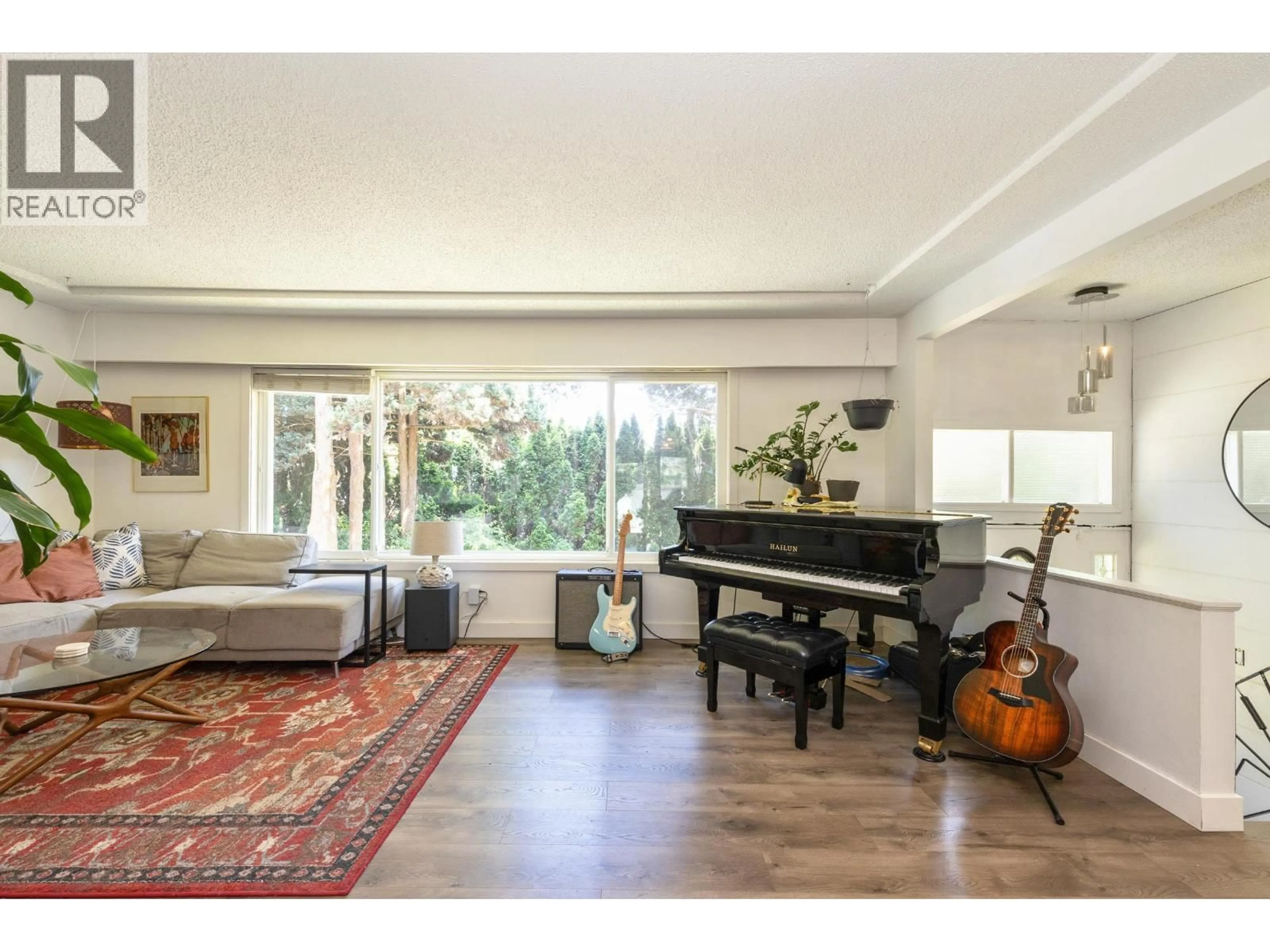 Living room with furniture, unknown for 1510 KENT AVENUE, Port Coquitlam British Columbia V3B0E9