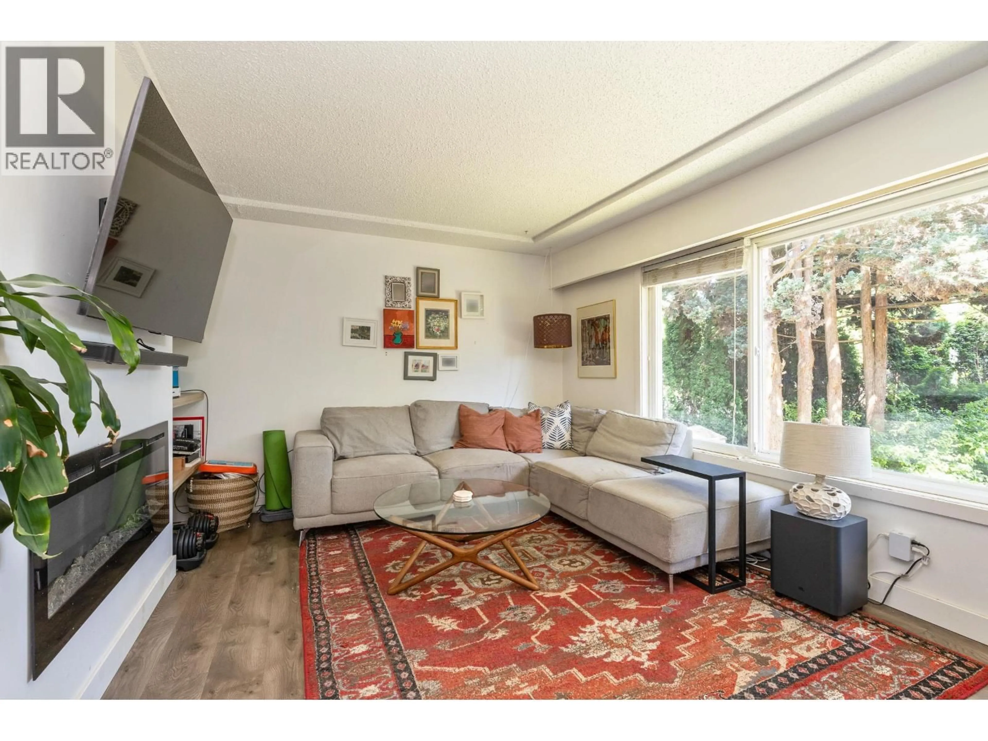Living room with furniture, unknown for 1510 KENT AVENUE, Port Coquitlam British Columbia V3B0E9
