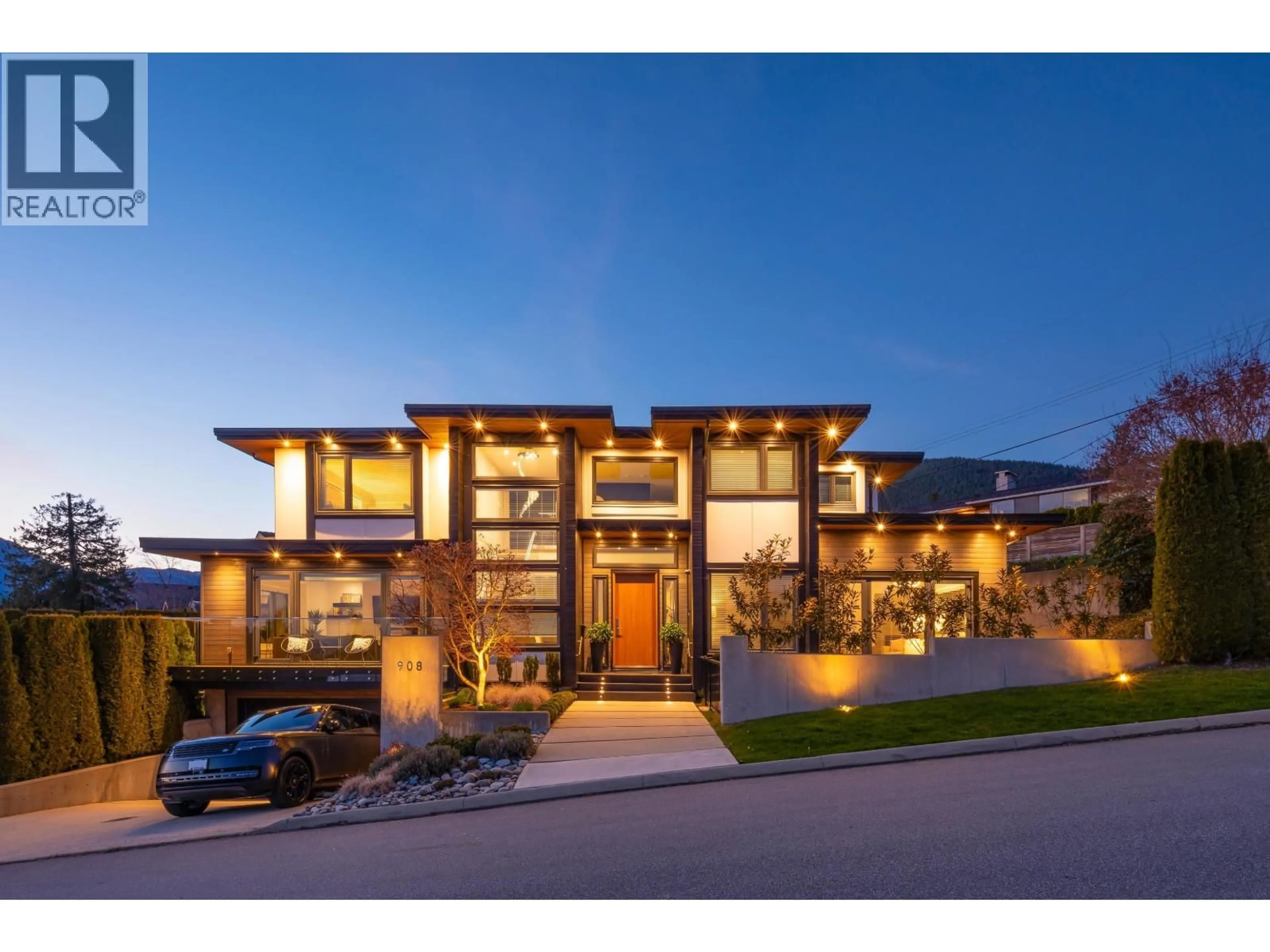 Home with brick exterior material, unknown for 908 BEACONSFIELD ROAD, North Vancouver British Columbia V7R1S8